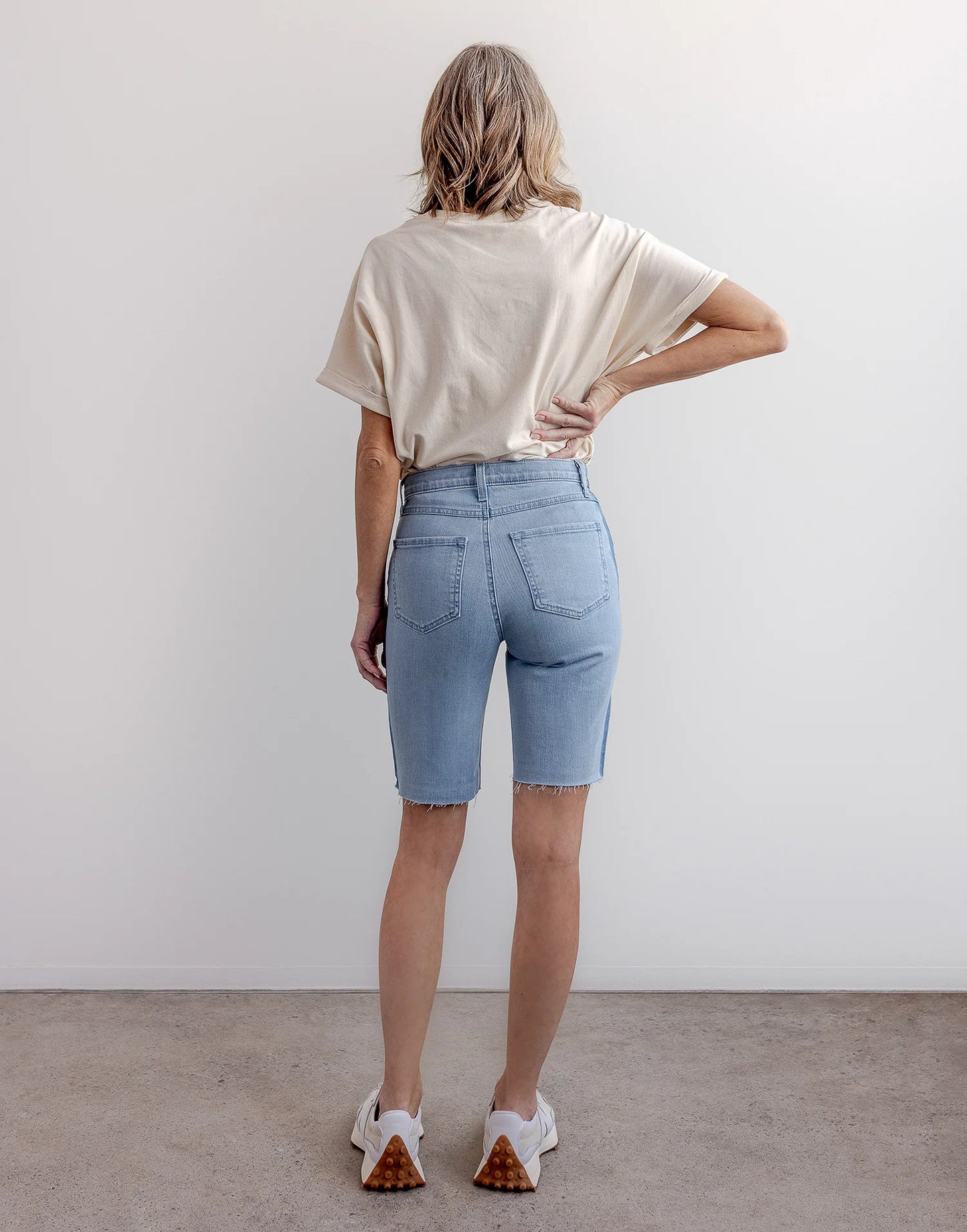 Short en denim - Taille classique - 9" d'entrejambes - 2261 Yoga Jeans