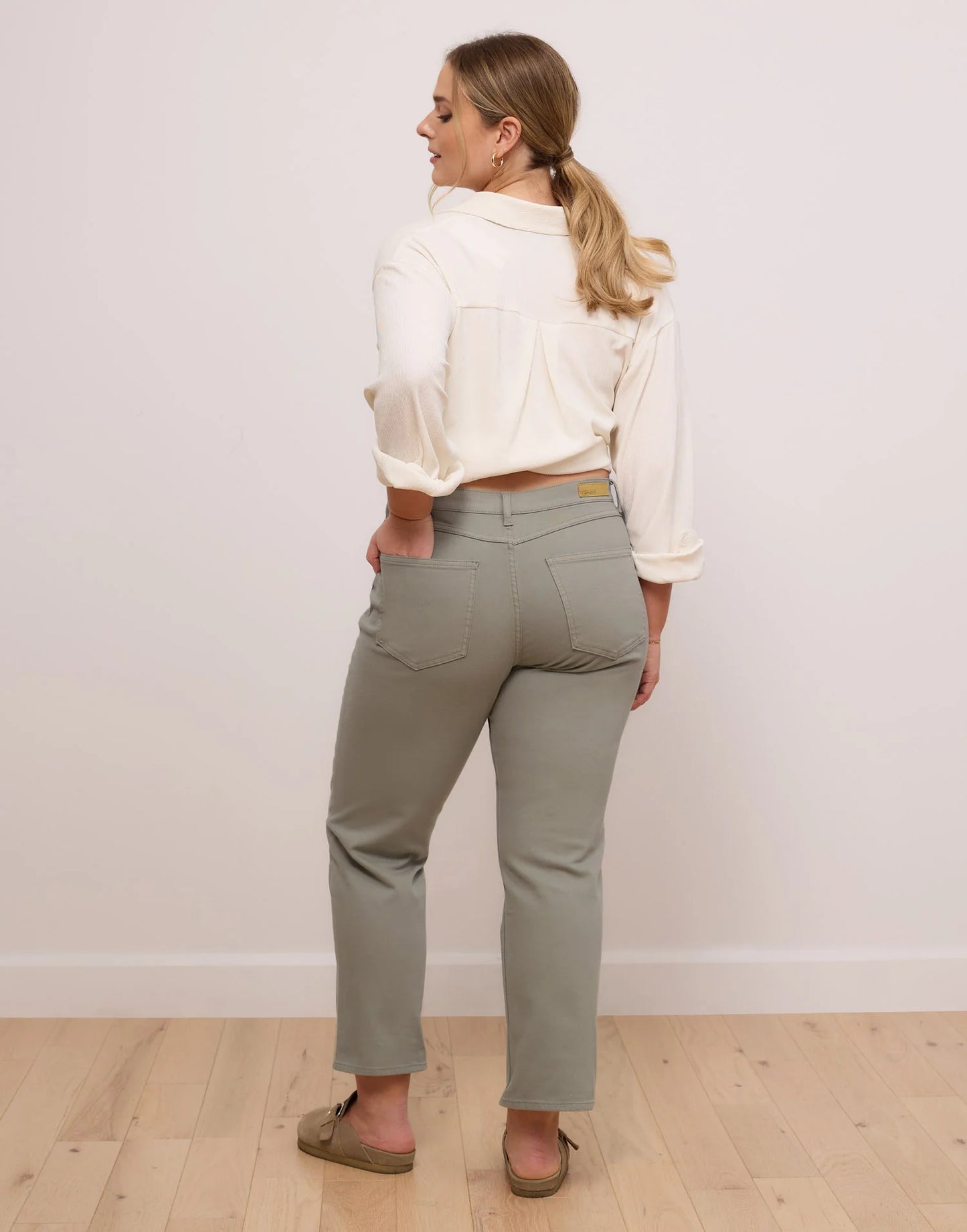 Jeans chloé- Sea moss - Taille Classique - Entrejambe 27''- Yoga Jeans