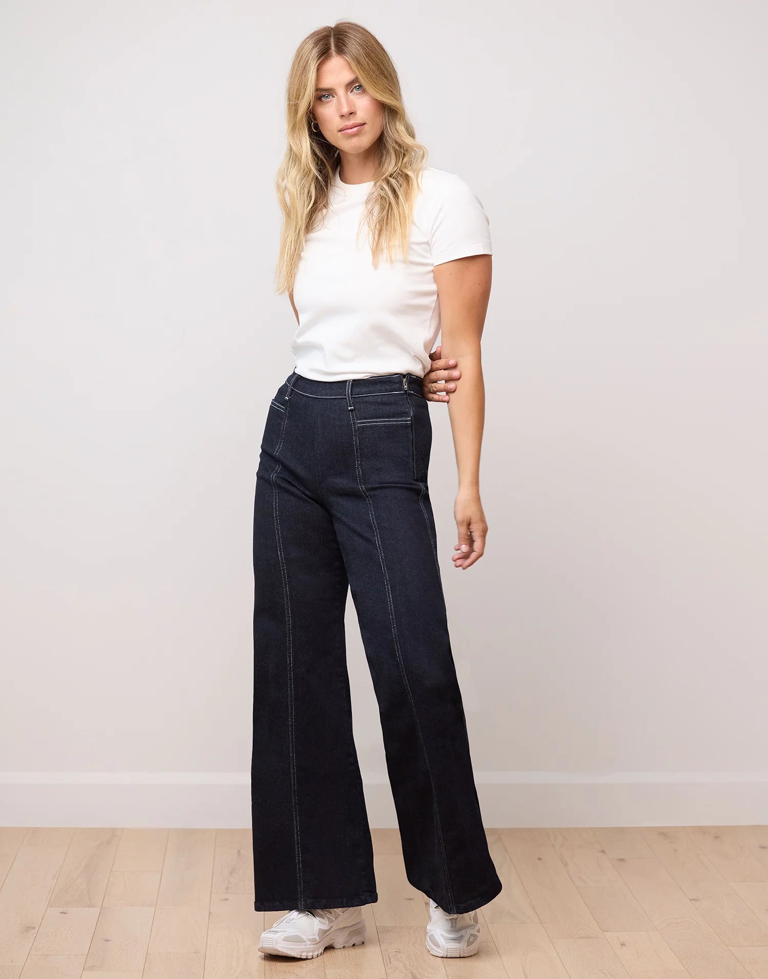 Jean Femme Somewhere Taille 34 Bleu Marine – Coupe Droite, Peu Porté, Longueur Totale 101cm
