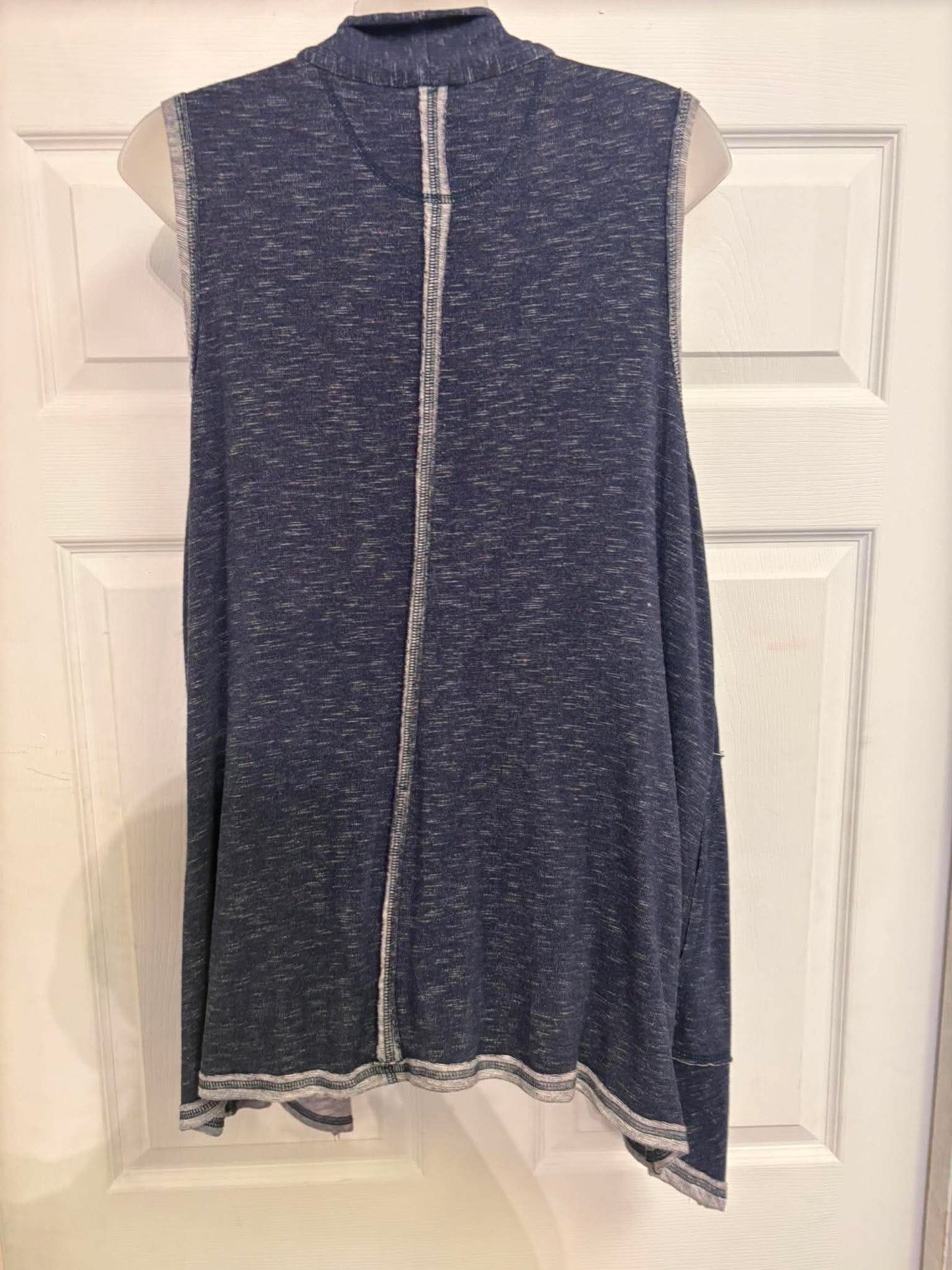 Martini tunic with black and white polka dots
