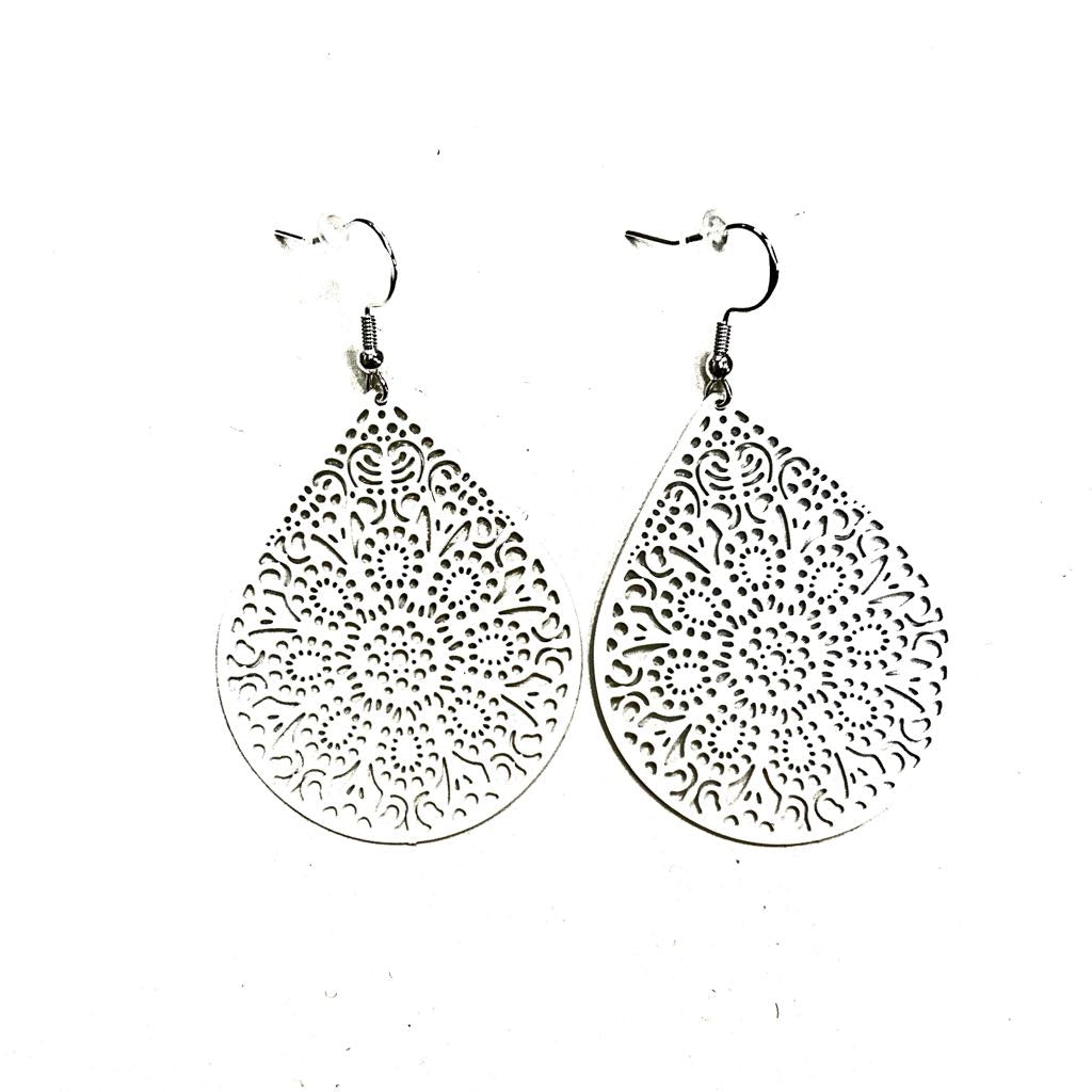 Boucles d'oreilles- Fili blanc-Création Fish