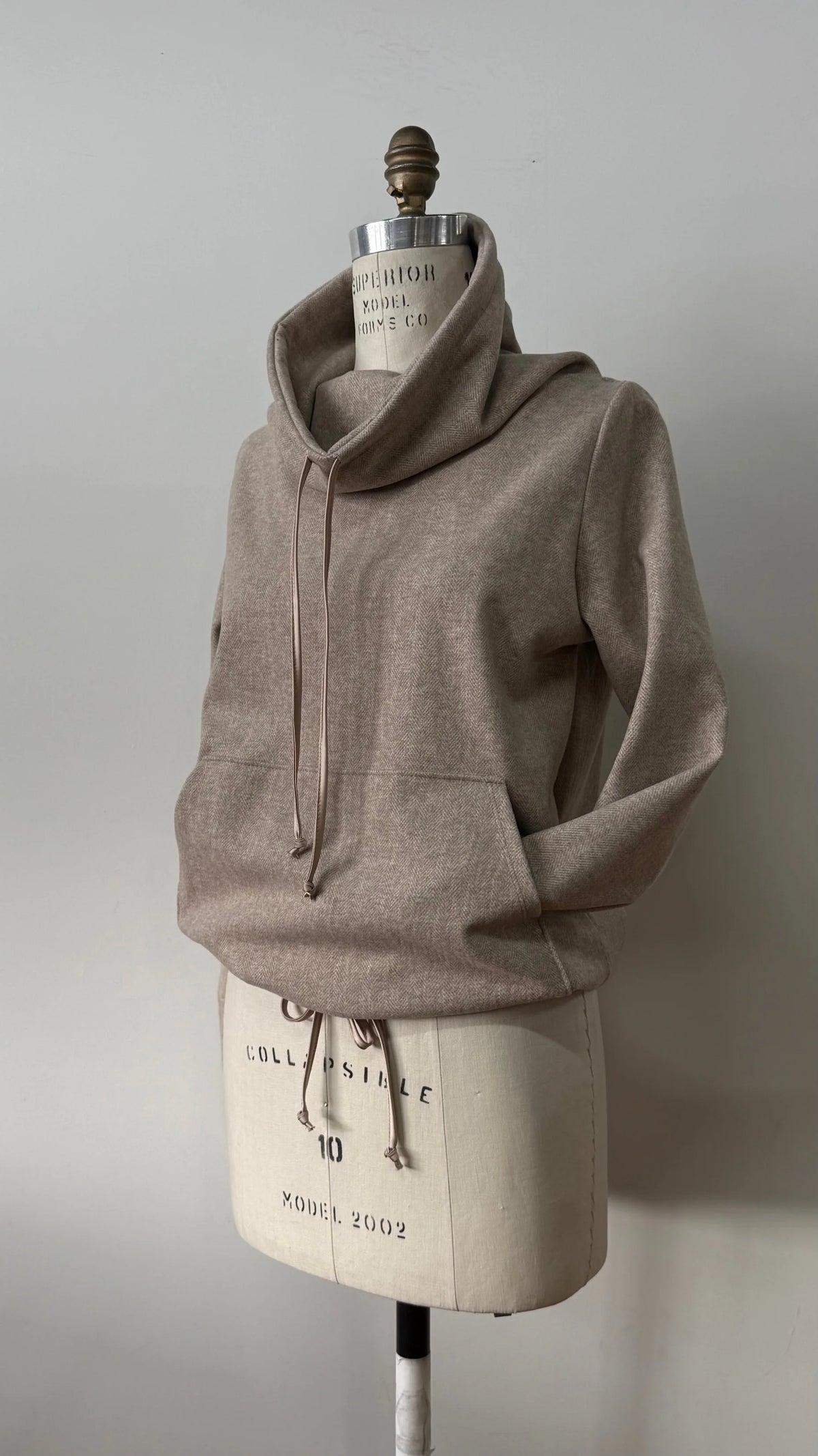 Éowyn T-Shirt - Black - Kollontaï - 15-164