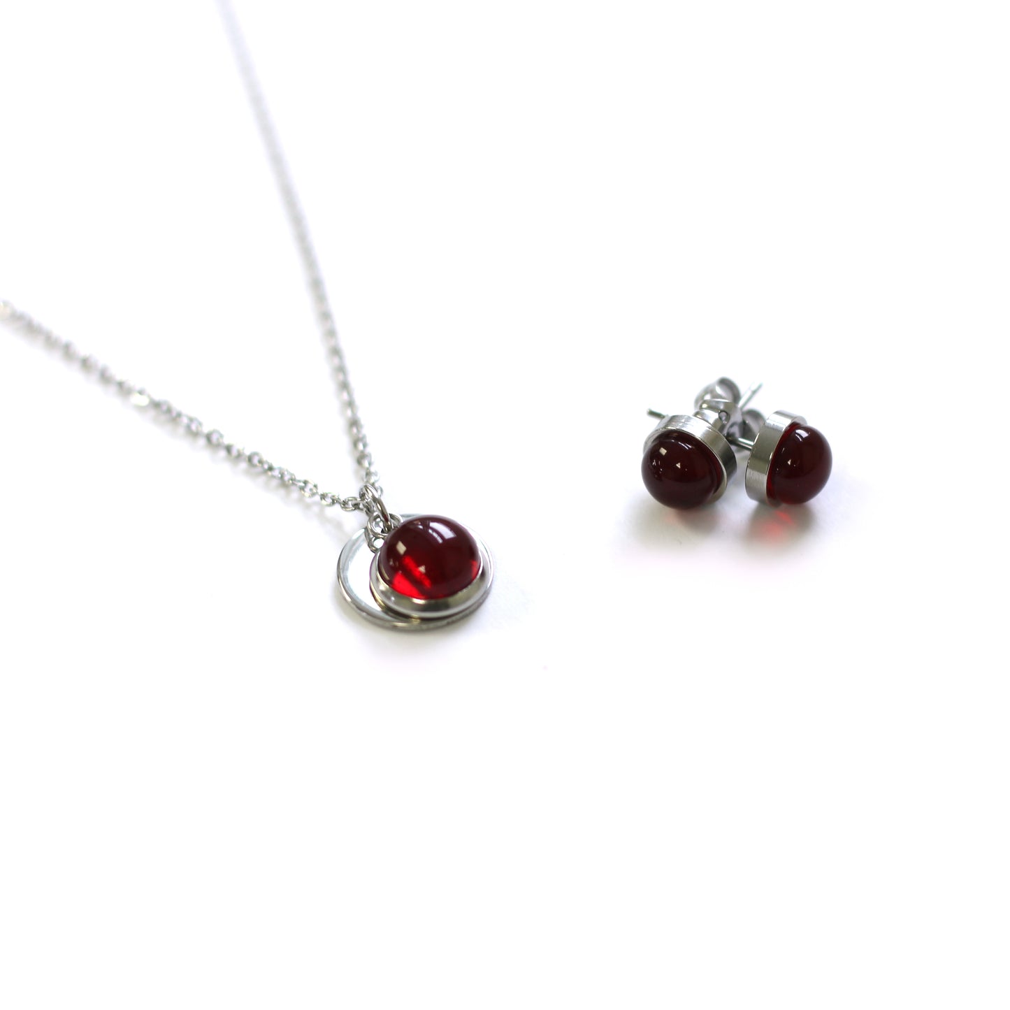 Ensemble médaillon rouge (Pendentif et boucles d'oreilles) - Créart