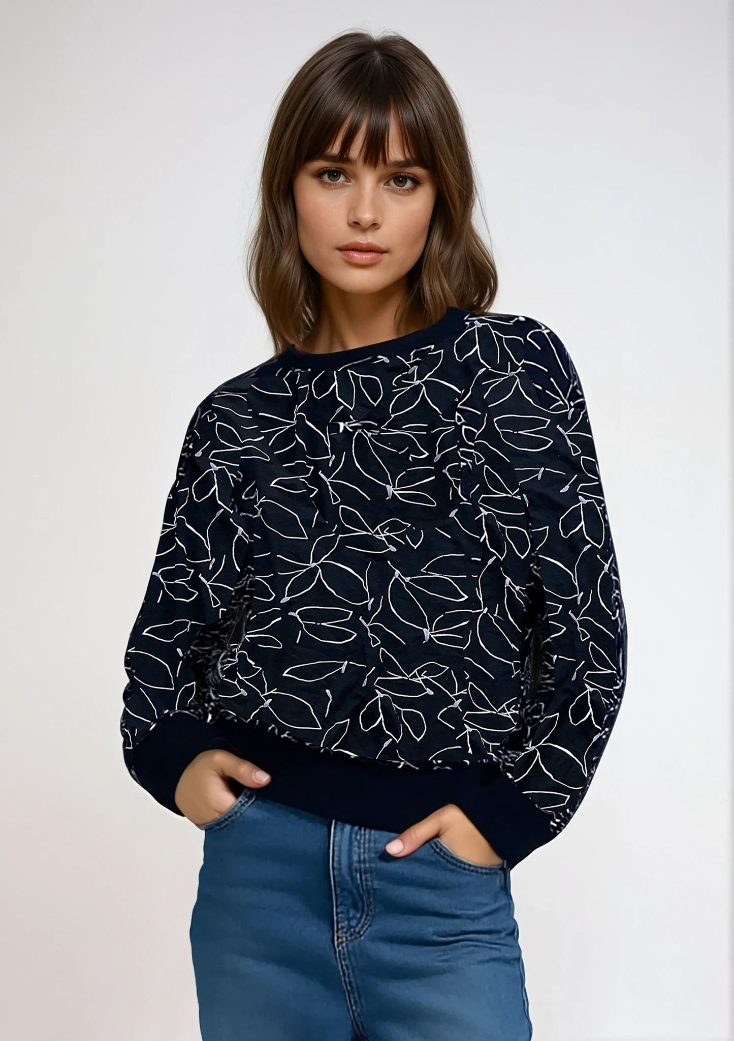 JS28 Windy leaves - Chandail à manches longues– Imprimé feuillage noir, blanc & rose pâle