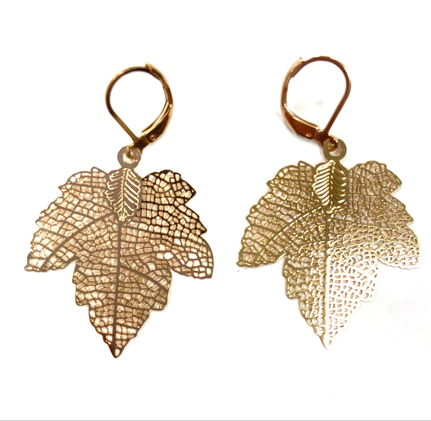 Earrings - Rose gold-colored maple leaf