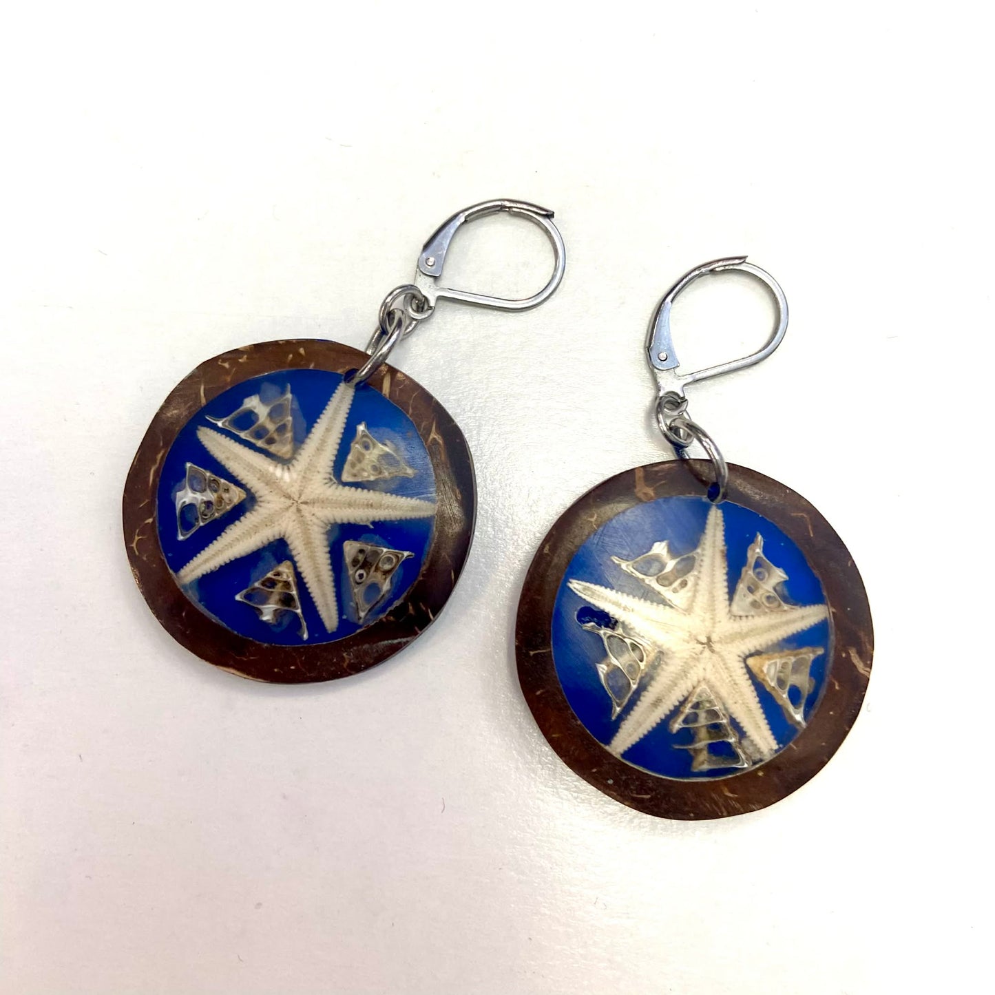 BO résine coquillage - Étoile de mer avec rebord - 5 variantes (noir, blanc, rouge, bleu ou vert)- Rouge Aventure