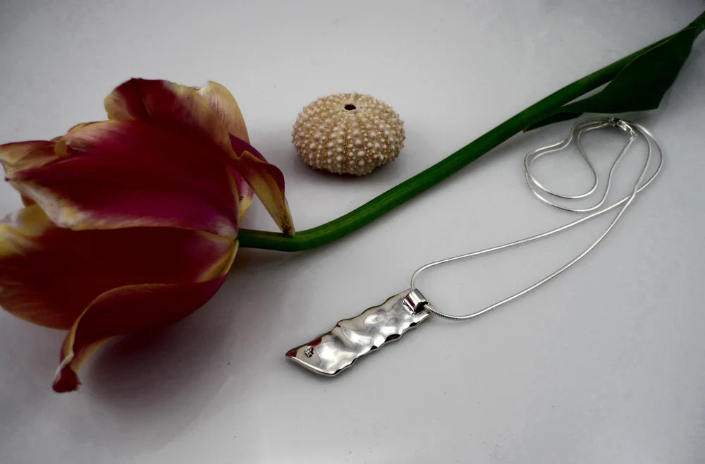 EKHINOS MEDIUM, sterling silver pendant - Marie-Ève Bordeleau