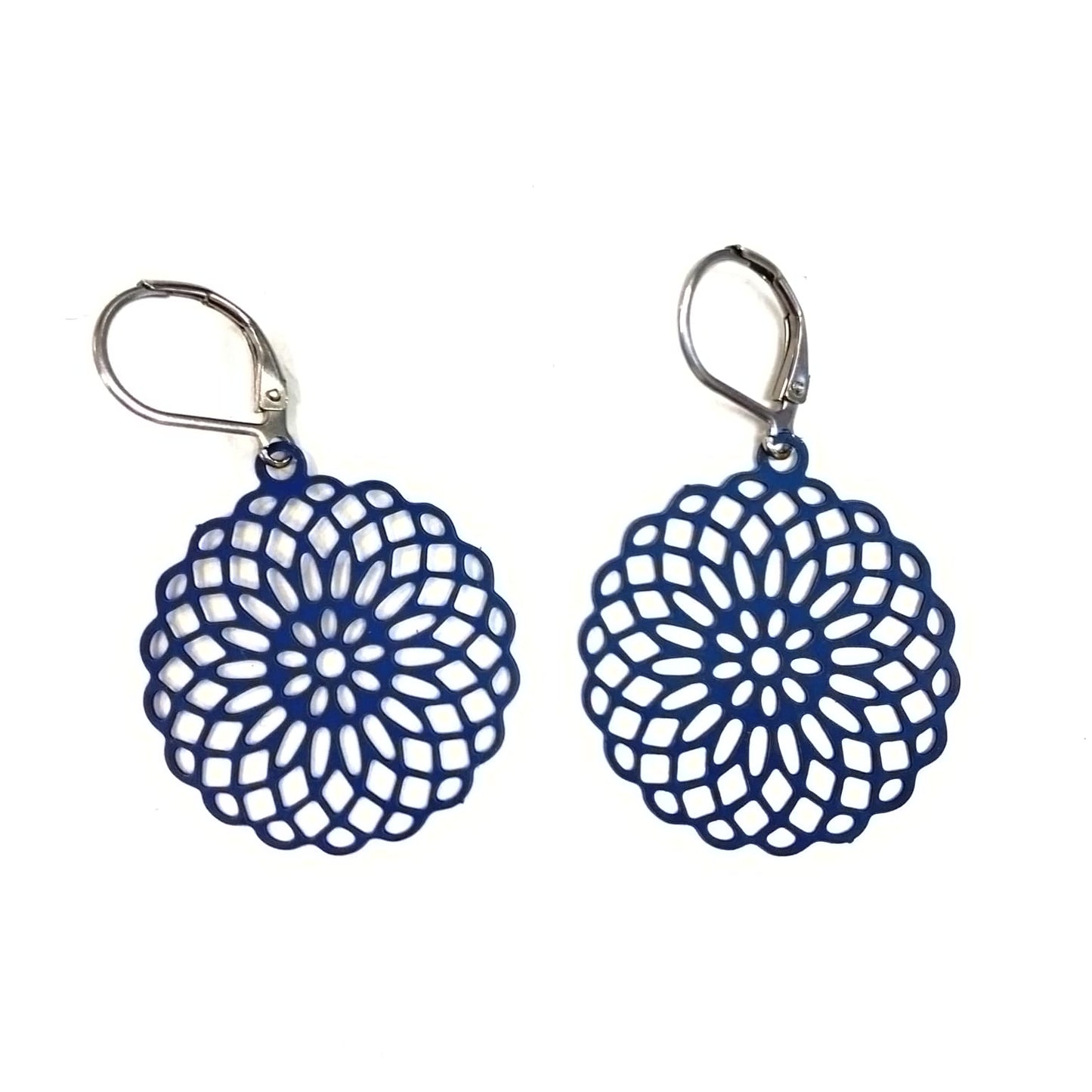 Boucles d'oreilles - Mandala - Rouge Inox - 2 couleurs différentes