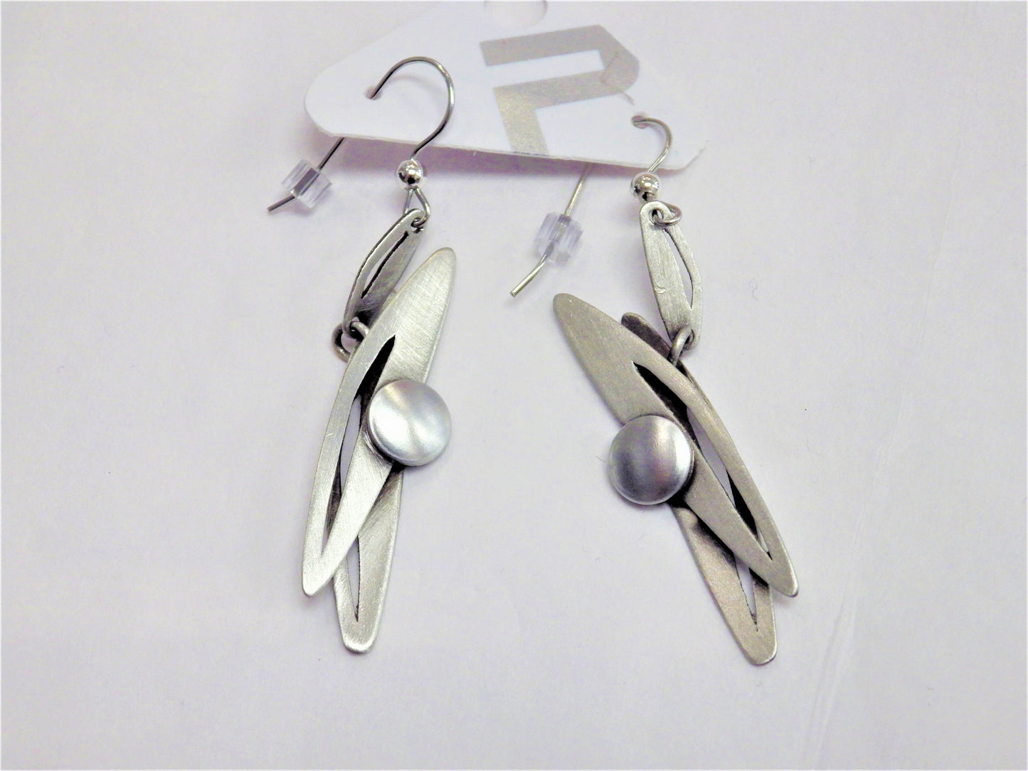 Boucles d'oreilles longues gris mat - Christophe Poly