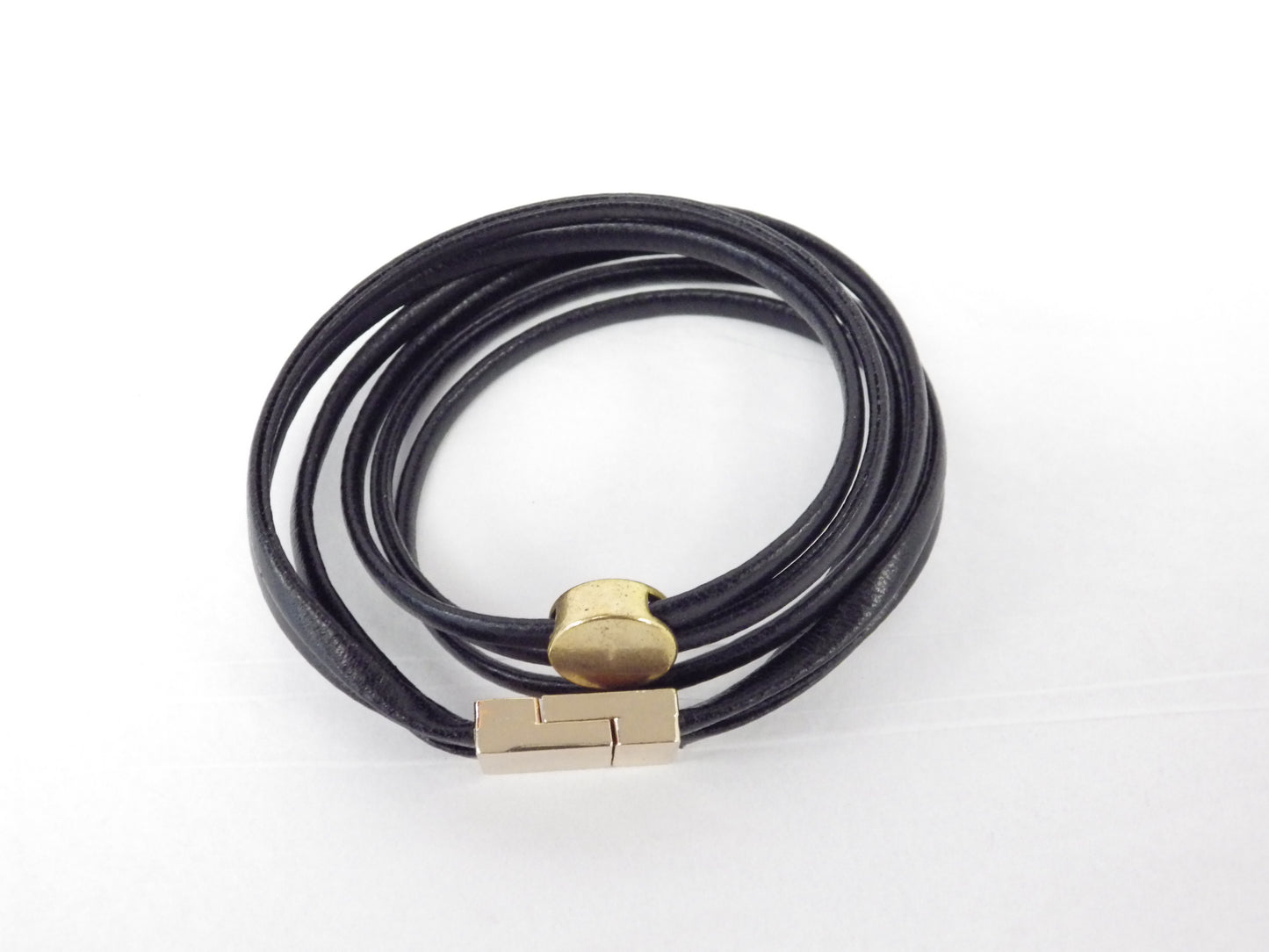 Black necklace/bracelet with gold circle - MJ Bijoux