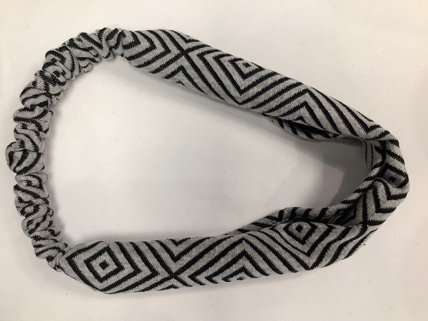 Bandeau losanges gris et noir - Rouge Canapé