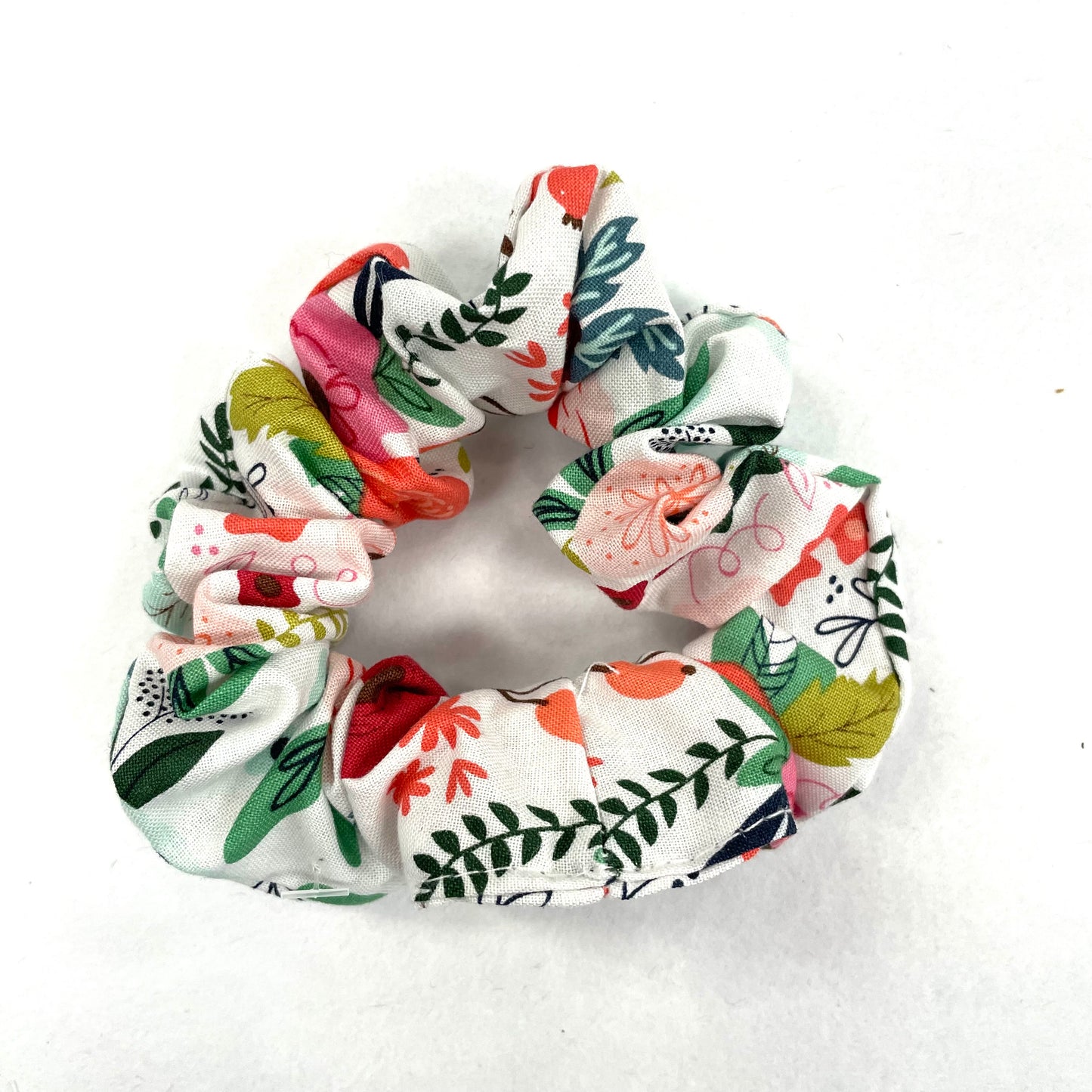 Chouchou Blanc Fleurs Multi - Rouge Canapé