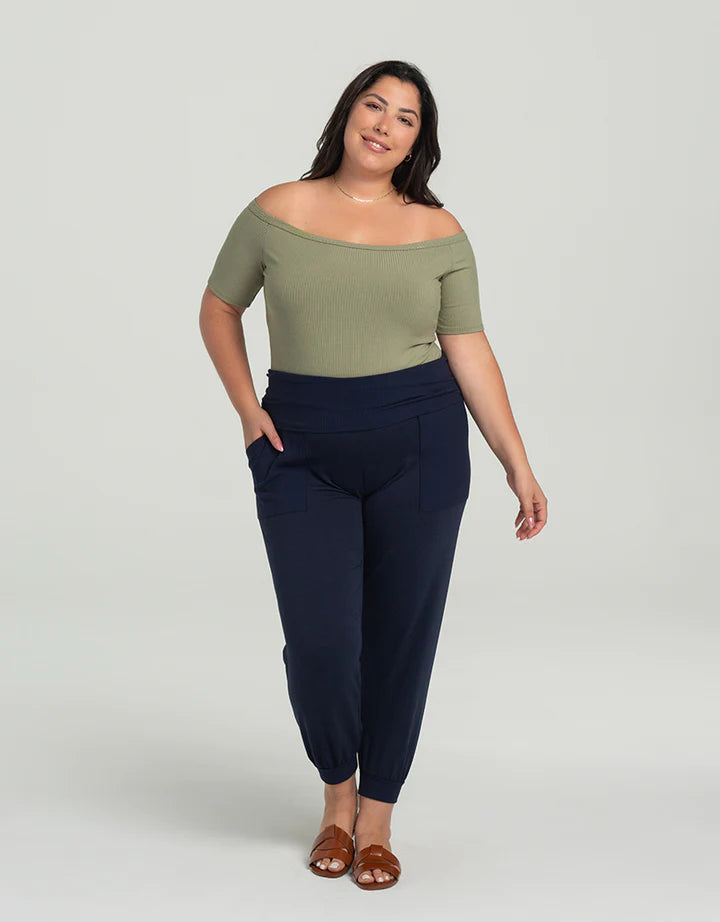 Alissa Sage T-shirt - Kollontai - 15-161