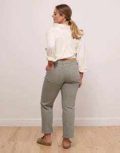 Jeans chloé- Sea moss - Taille Classique - Entrejambe 27''- Yoga Jeans