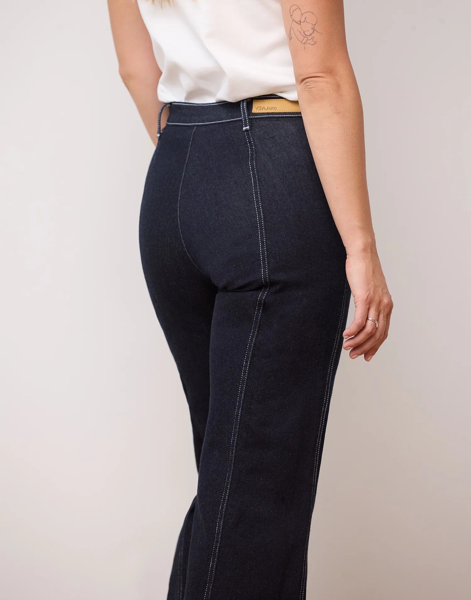 Jean noir délavé vintage - Jambe droite taille haute Forever Jean noir délavé vintage - Jambe droite taille haute Forever
