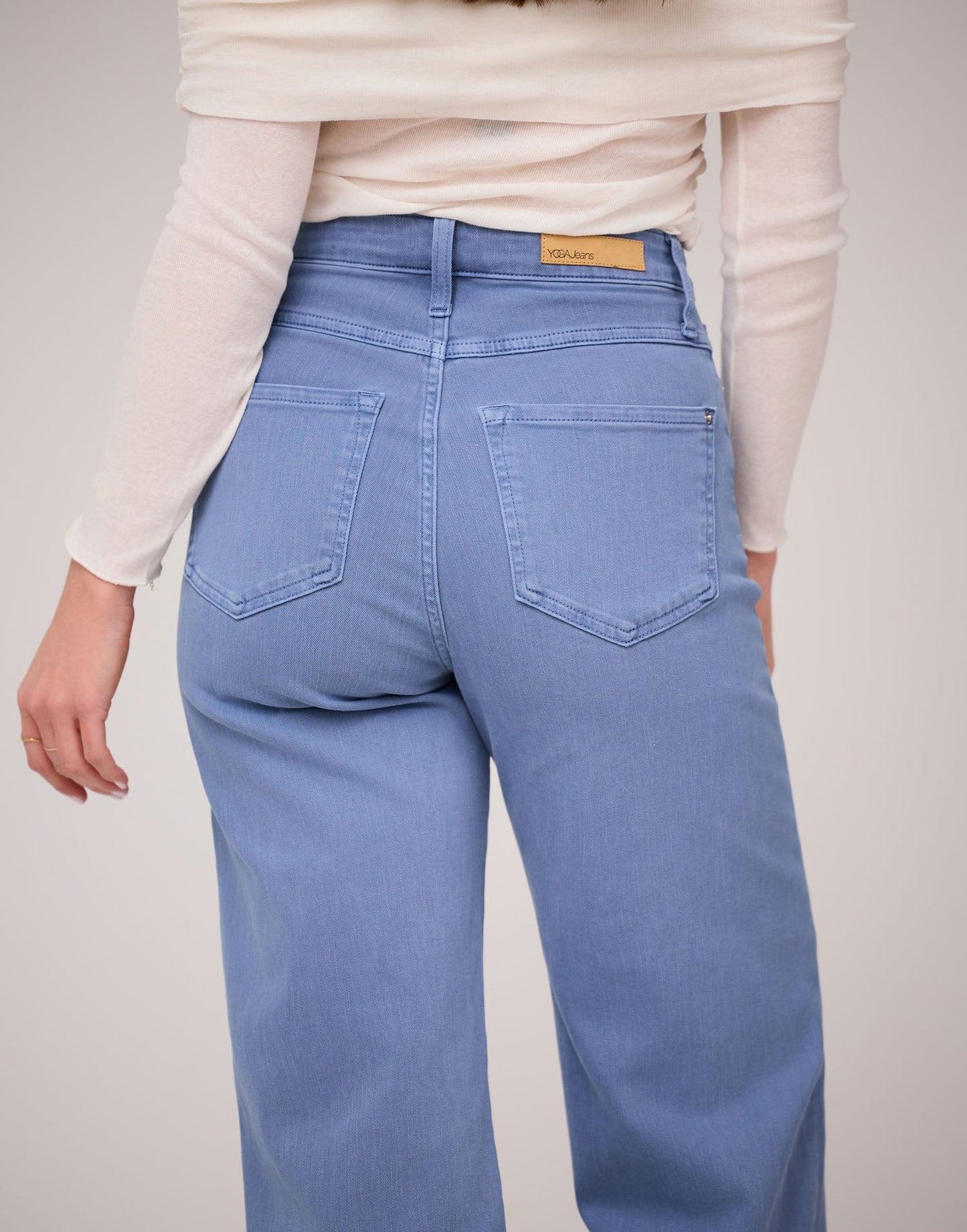 Lily - Coupe évasée- Taille Haute - Bleu Paradis - Entrejambe 25" - Yoga Jeans- 2538