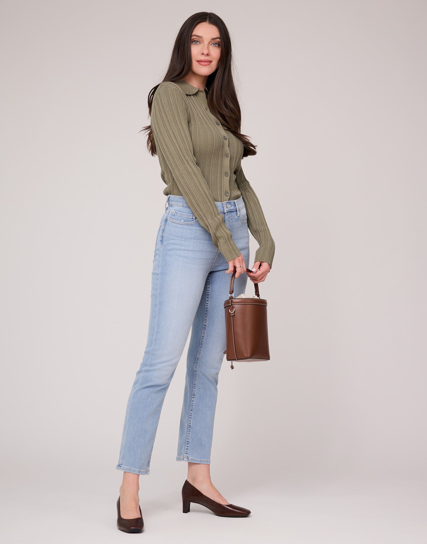 Emily - Coupe ajustée - Taille Classique - Blue Shore - Entrejambe 28" - Yoga Jeans