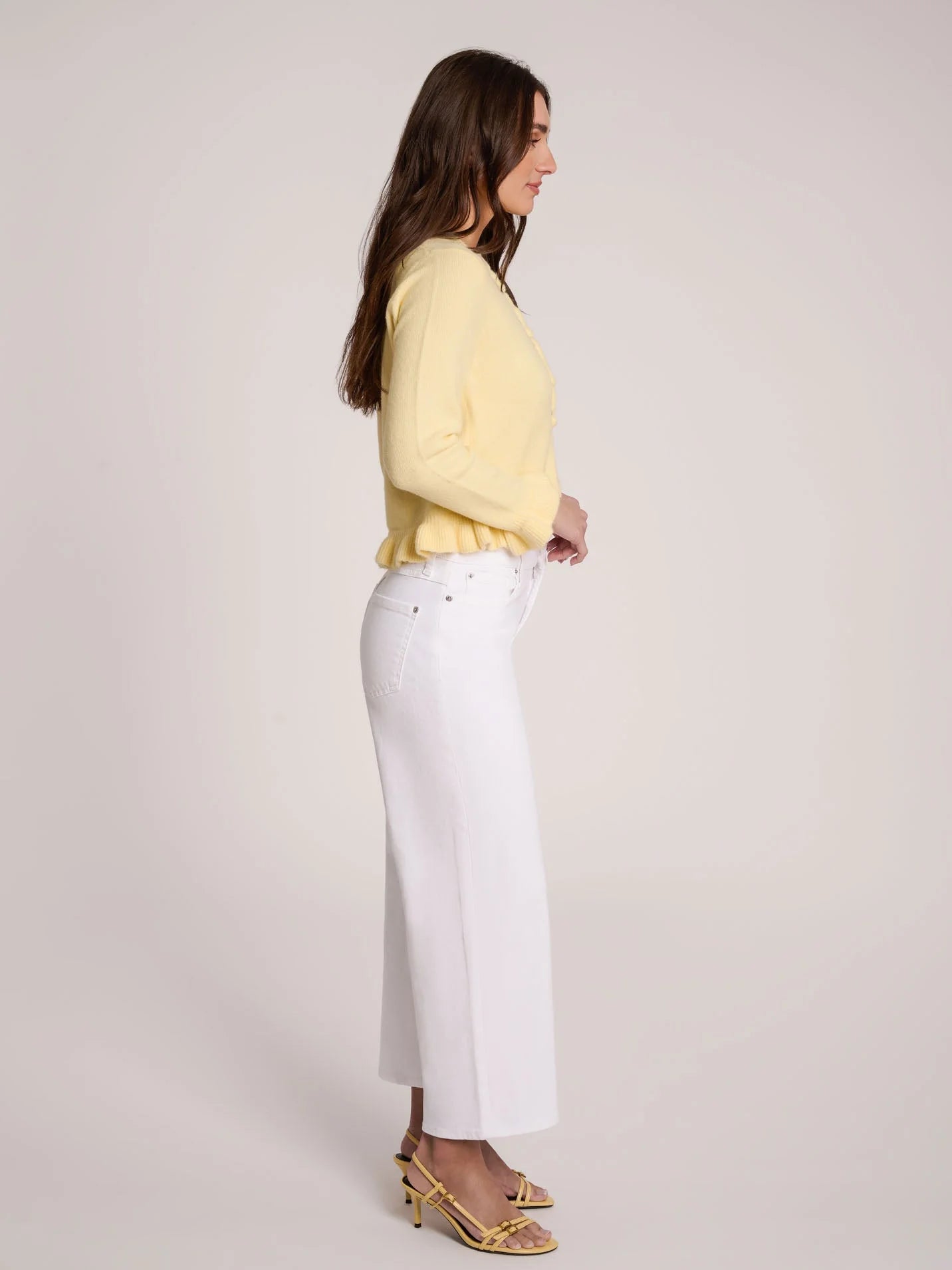 JEANS LILY COUPE TRÈS ÉVASÉE / WHITE LOTUS - 2722 - Taille Haute - Entrejambe 25'' - Yoga Jeans