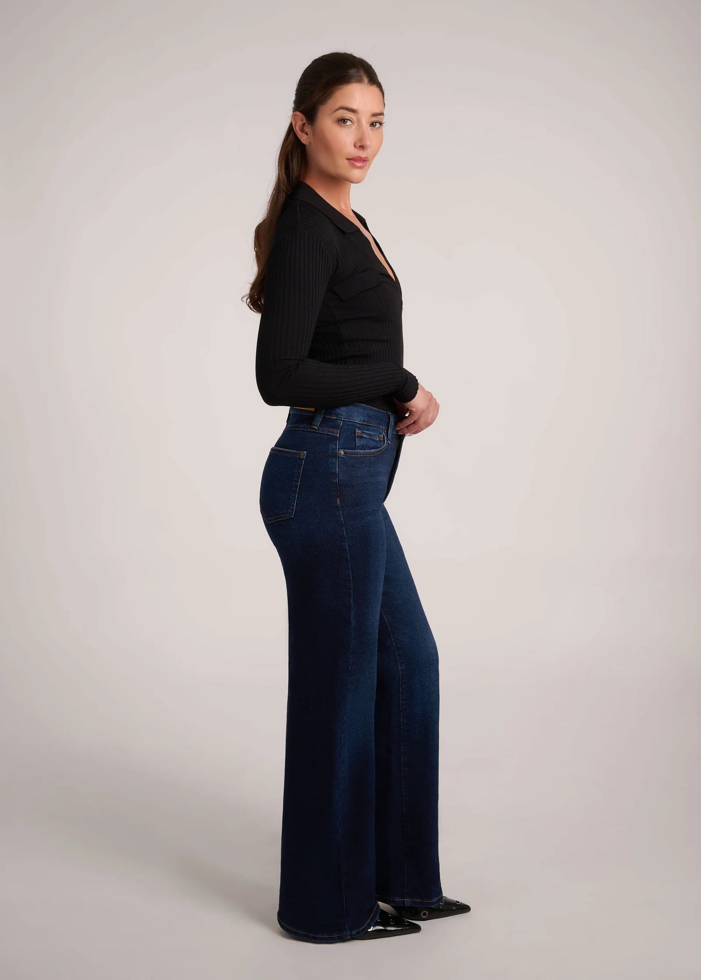 JEANS LILY COUPE TRÈS ÉVASÉE - MAIA - couleur délavé foncé - taille classique - entrejambe 32''