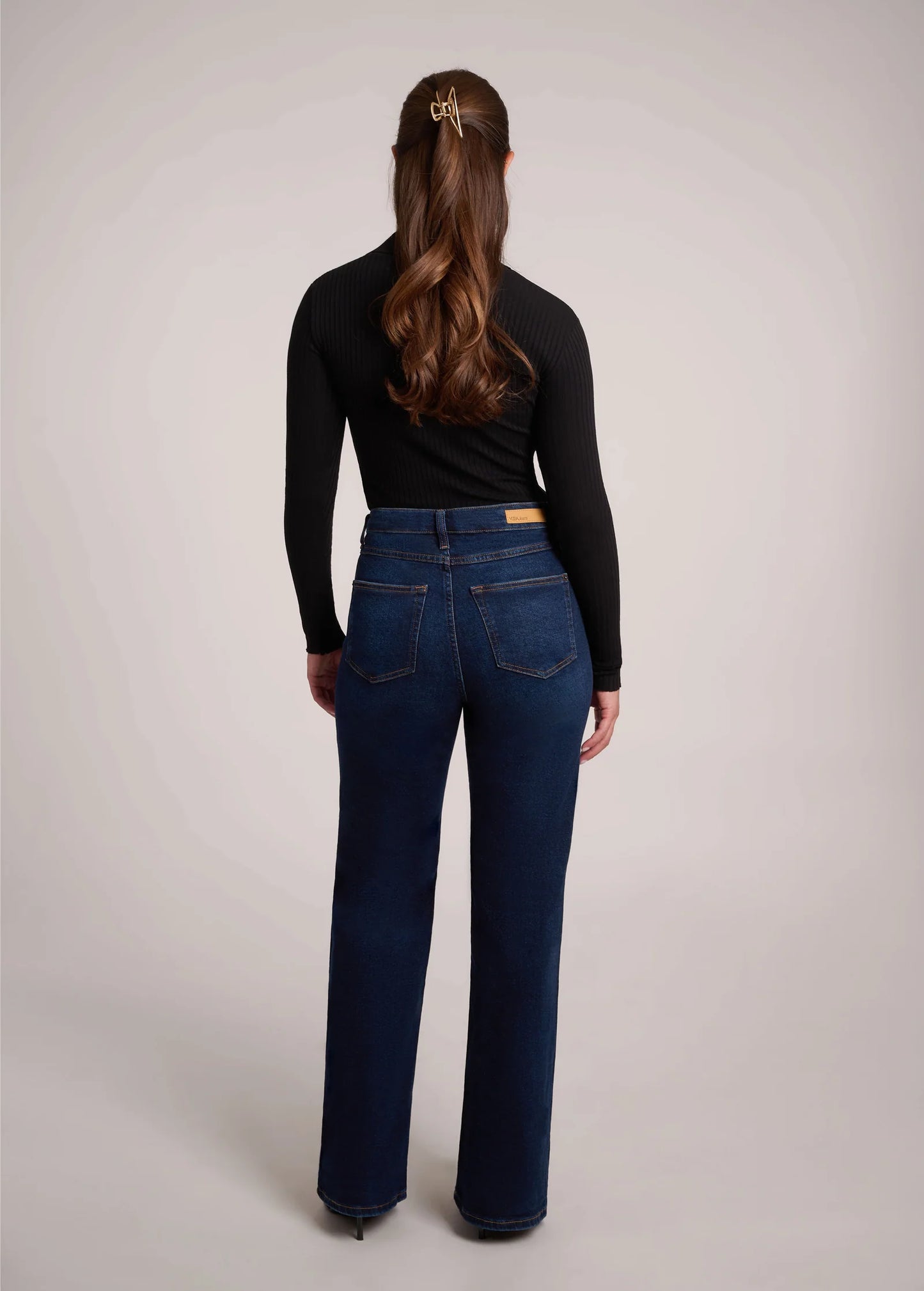 JEANS LILY COUPE TRÈS ÉVASÉE - MAIA - couleur délavé foncé - taille classique - entrejambe 32''