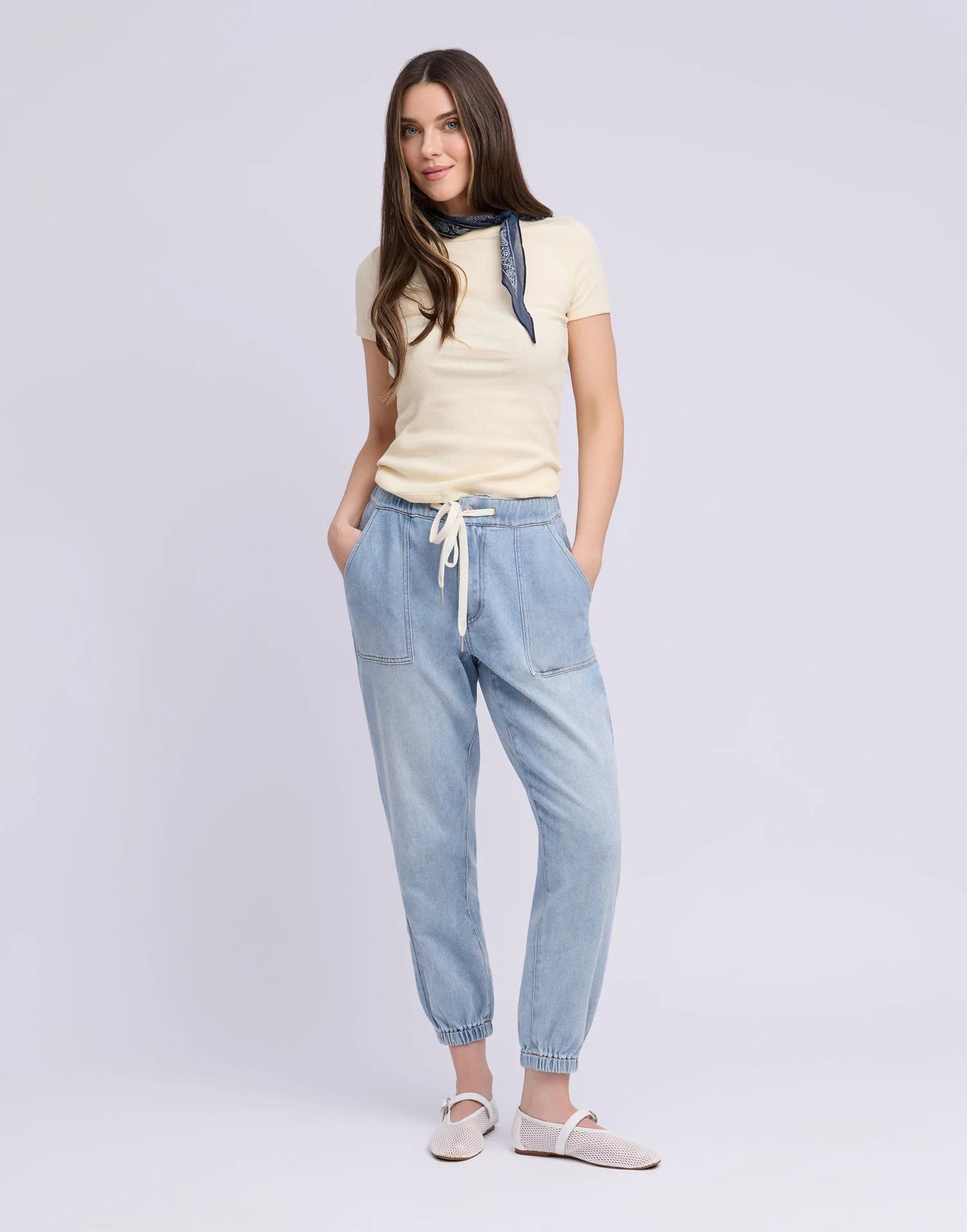 JEANS MALIA COUPE DÉCONTRACTÉE - AMELIA - 2968 - Taille haute - Entrejambe 27" - Yoga Jeans