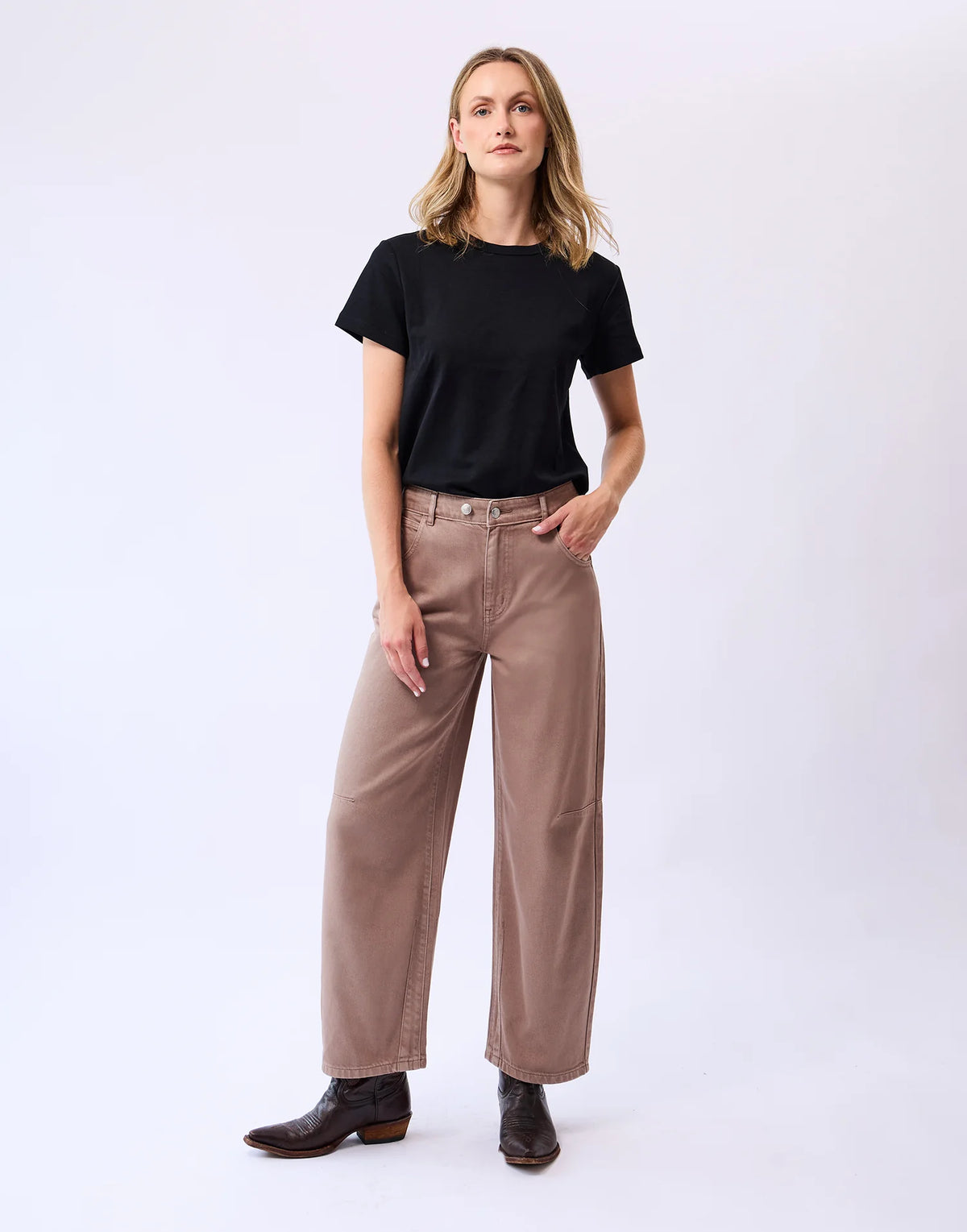 Chloé - Straight Cut - Classic Waist - 34'' Inseam - DK Indie