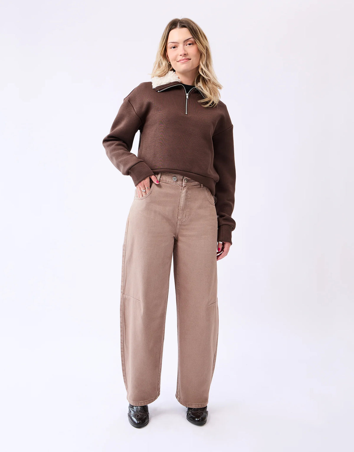 Chloé - Straight Cut - Classic Waist - 34'' Inseam - DK Indie