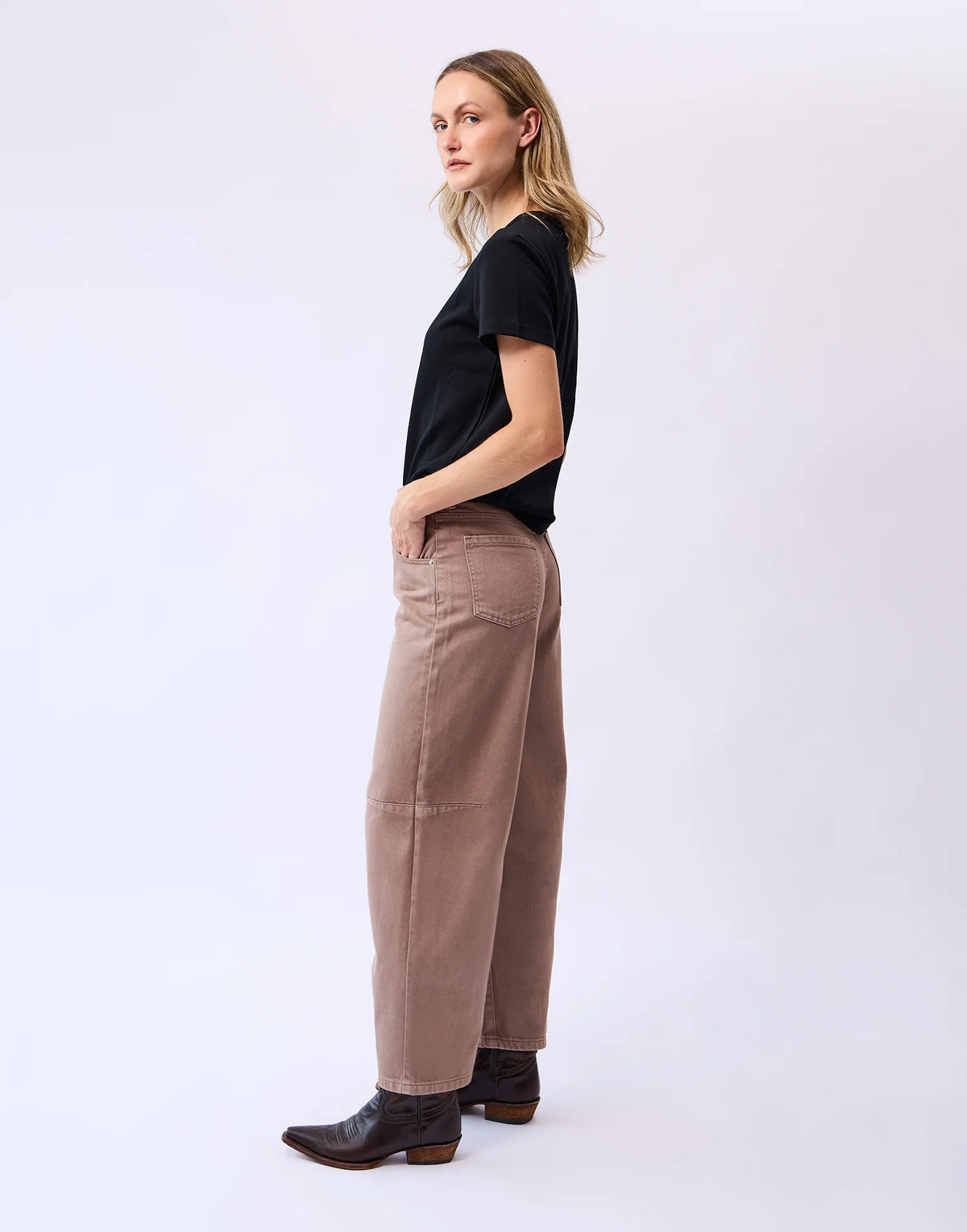 Chloé - Straight Cut - Classic Waist - 34'' Inseam - DK Indie