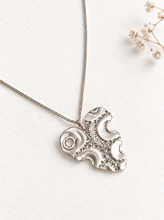 MEDIUM MOON HEART, pendant - Marie-Êve Bordeleau