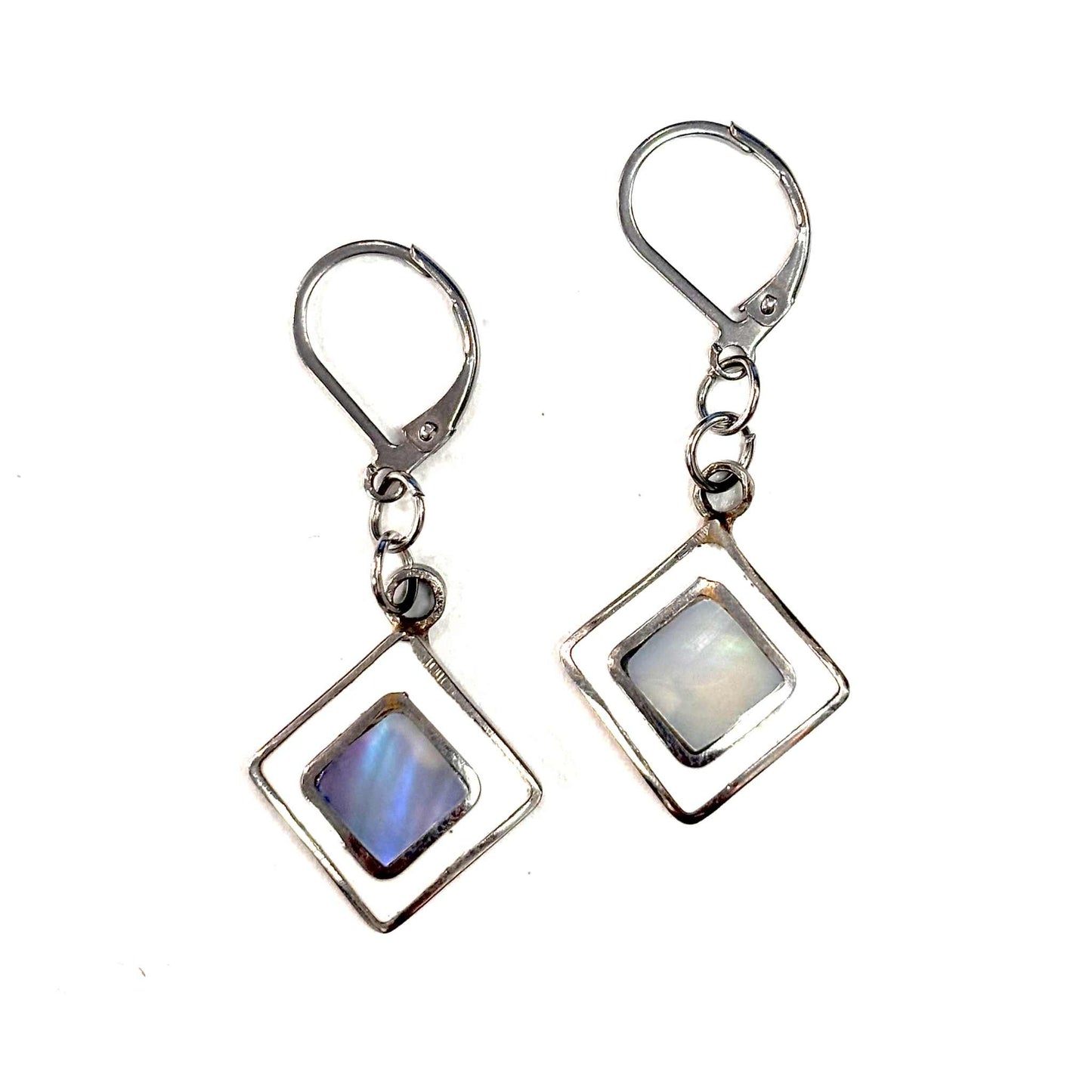 Boucles d'oreilles - Carré - Pierre Nacre Carré - Rouge Aventure