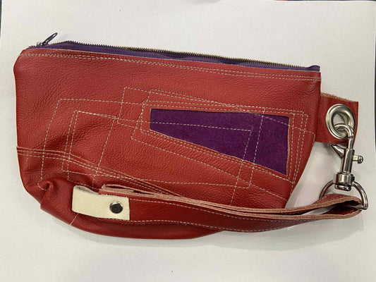 Pochette rouge et mauve - Les Trois Sœurs