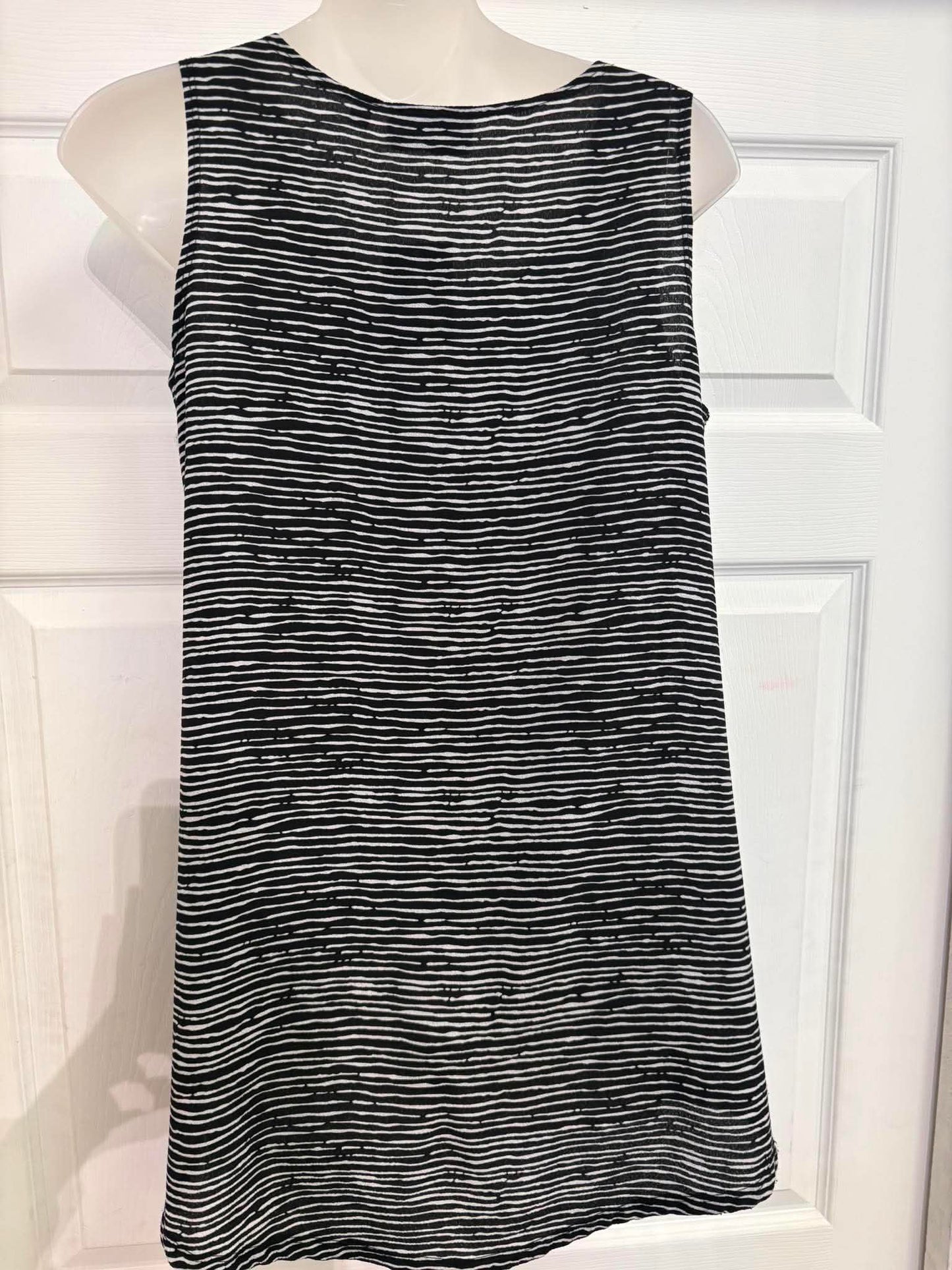Martini tunic with black and white polka dots
