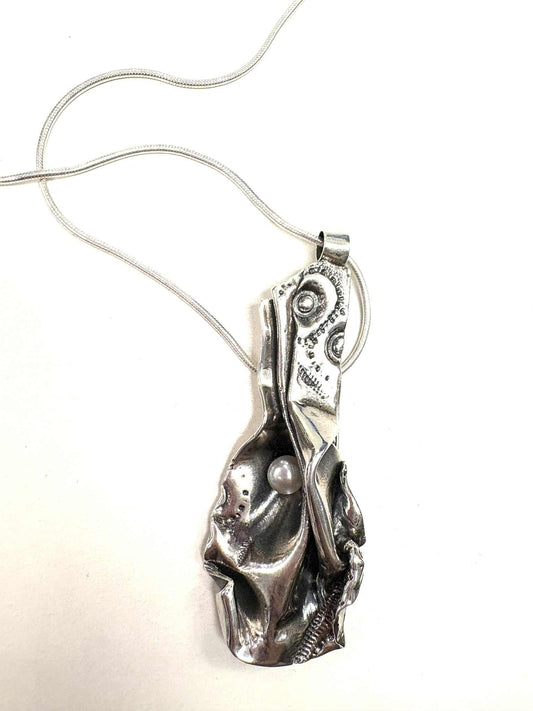 Pendentif organique - Marie-Eve Bordeleau