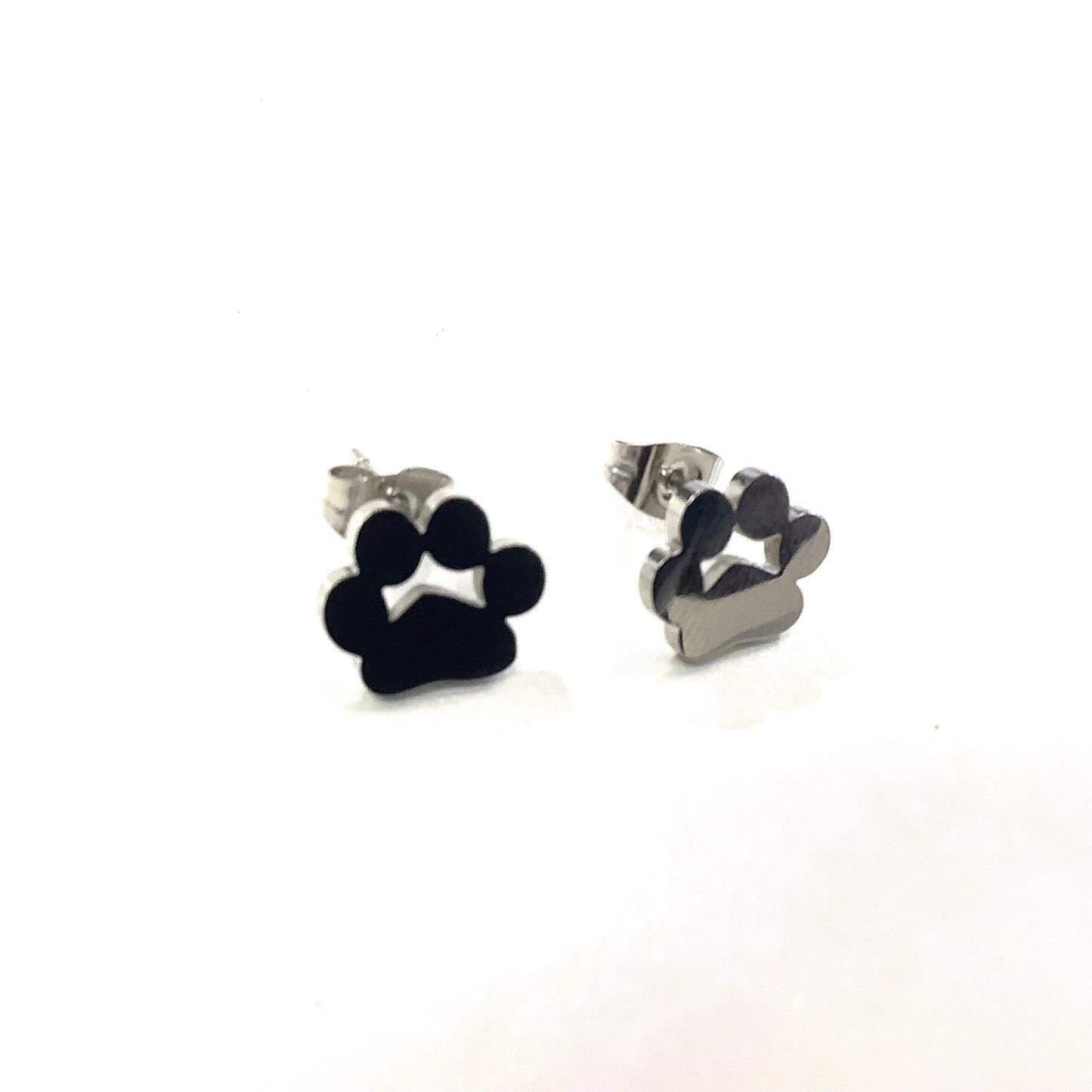 Earrings - Medium silver post - Red stainless steel