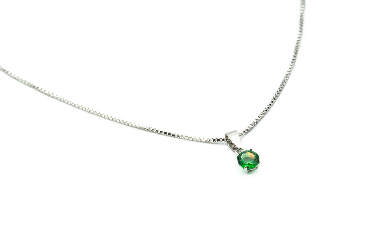Necklace - Emerald - Silver - Red Silver 9.25