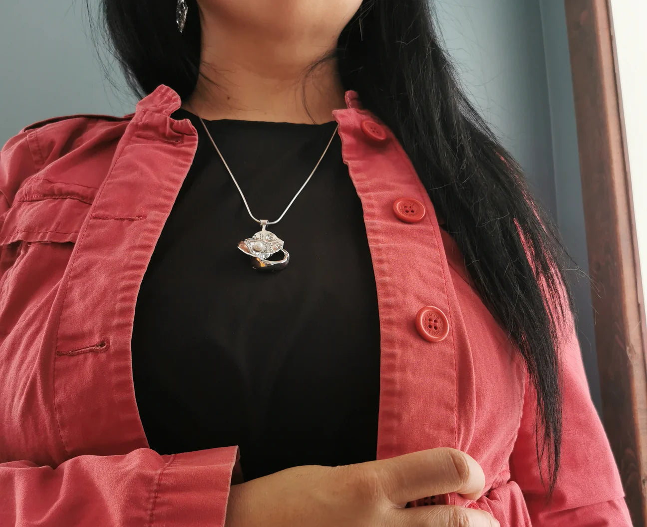 Vague de joie, pendentif unique en argent sterling et perle d'eau douce