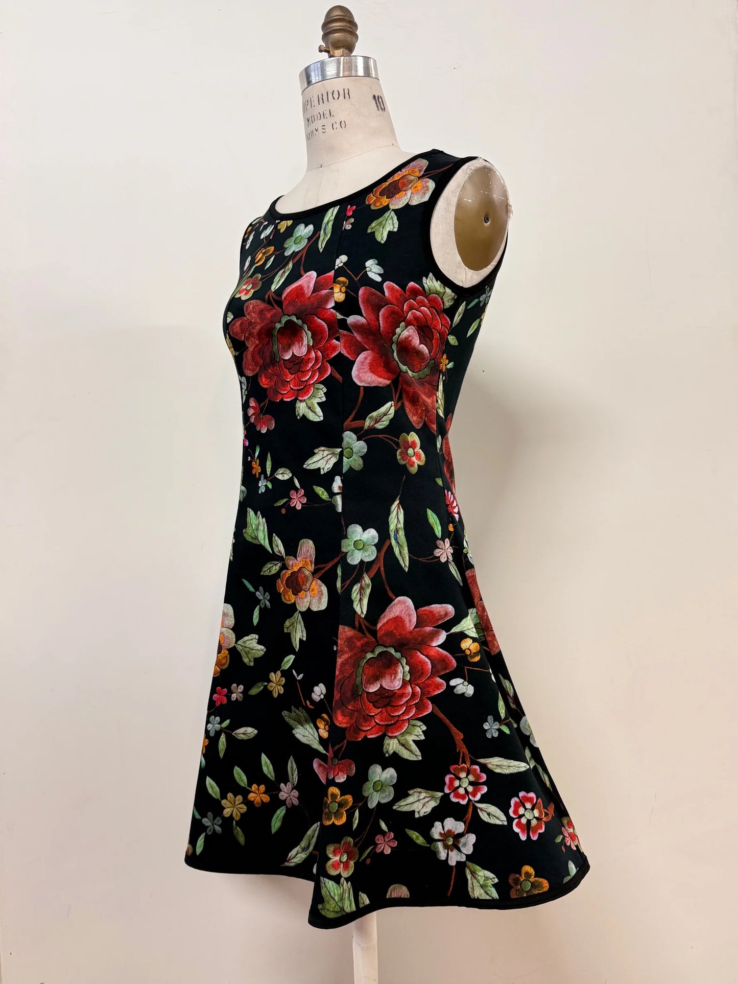 Robe Silba - Noir floral