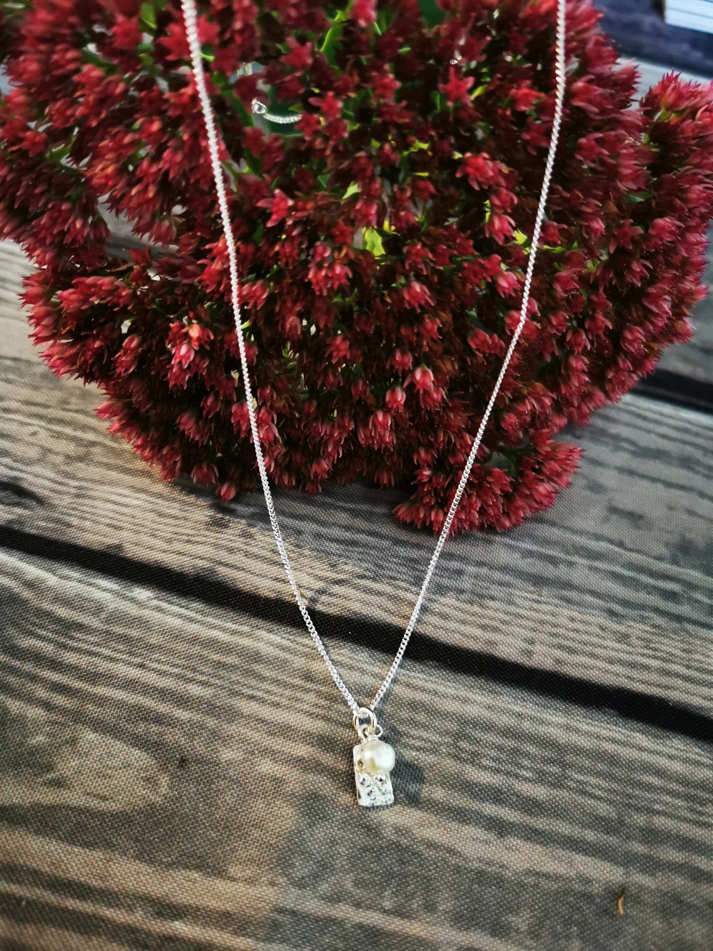 PEARL LACE, sterling silver pendant and freshwater pearl pendant - Marie-Ève ​​Bordeleau