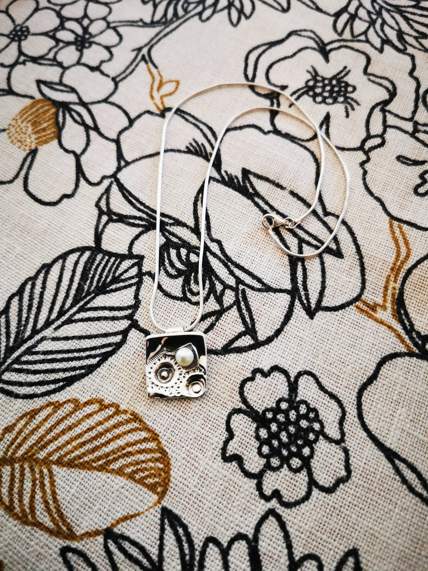 BRISE DE MER PERLÉE, pendentif argent sterling et perle d'eau douce - Marie-Ève Bordeleau