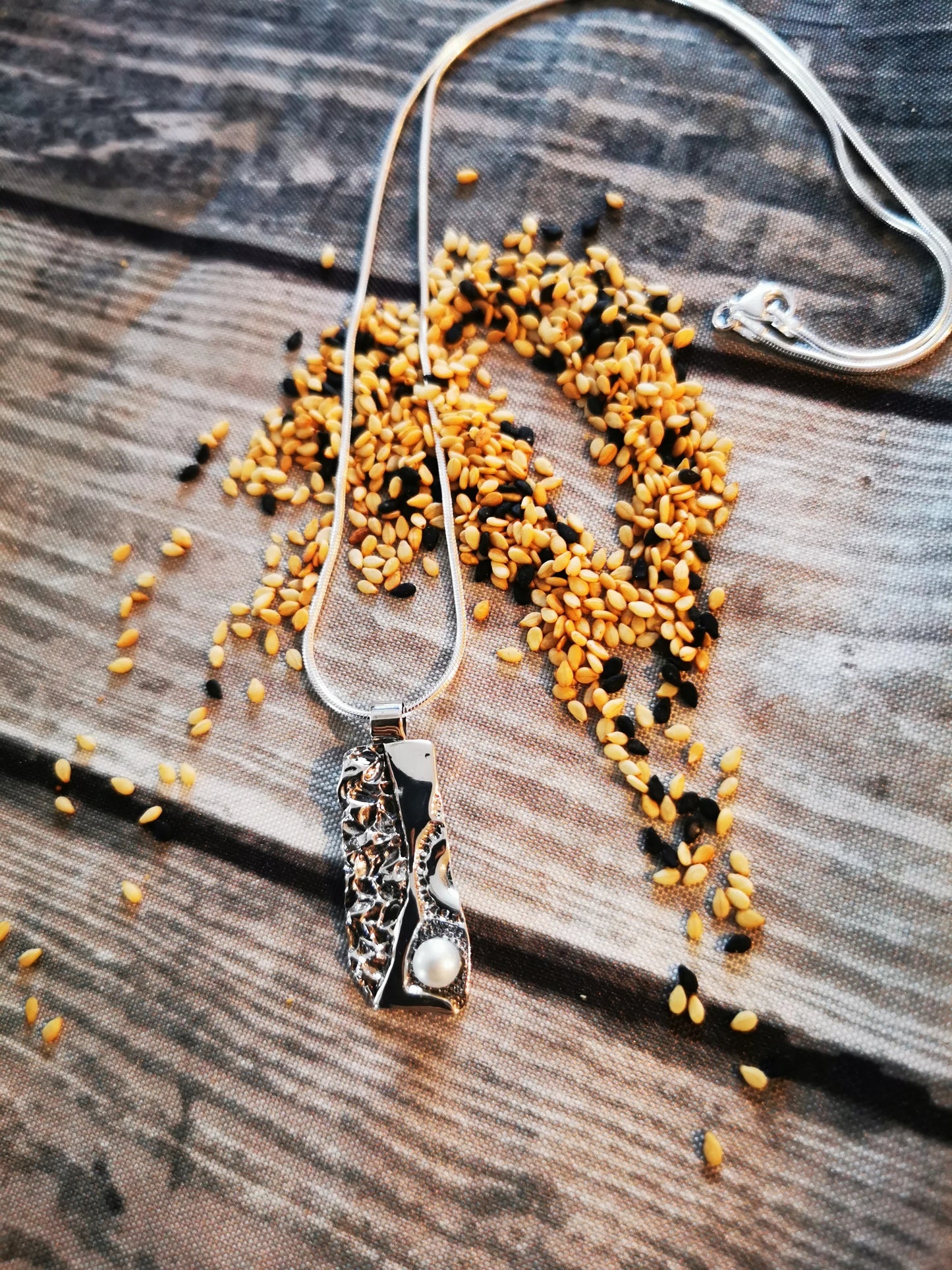 LARGE PEARL SESAME, unique pendant with a texture of sesame seeds and sea urchin shell! - Marie-Ève ​​Bordeleau