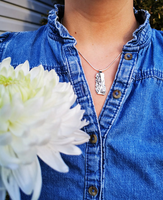 GRAND SÉSAME PERLÉ, pendentif unique avec une texture de graines de sésame et de coquillage d'oursin de mer!- Marie-Ève Bordeleau