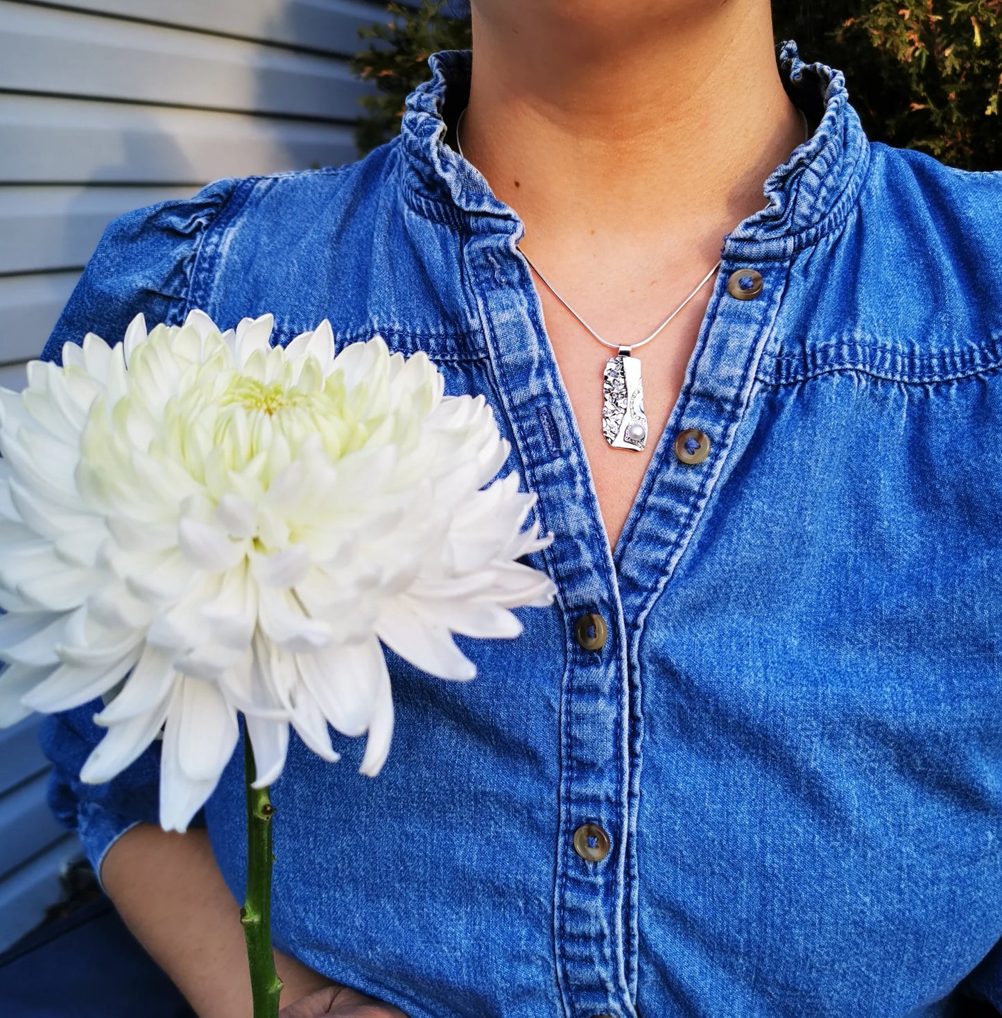 LARGE PEARL SESAME, unique pendant with a texture of sesame seeds and sea urchin shell! - Marie-Ève ​​Bordeleau