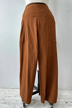 Charger l&#39;image dans la galerie, Pantalon Frydek Cannelle
