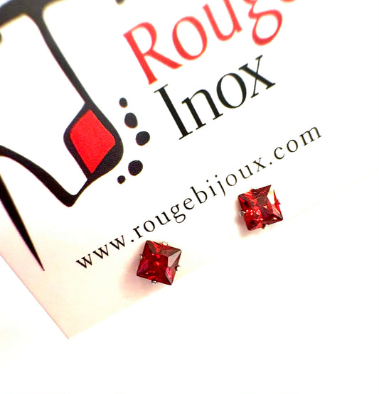 BO red square zircon 3mm - Red Stainless Steel