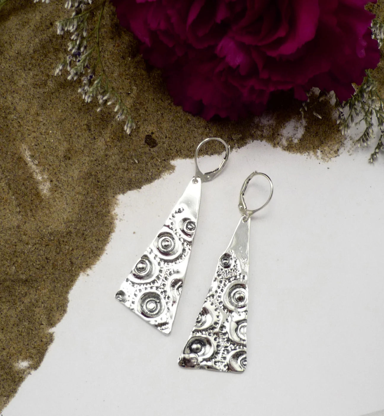 Boucle d'oreille long Triangle - Marie-Eve Bordeleau