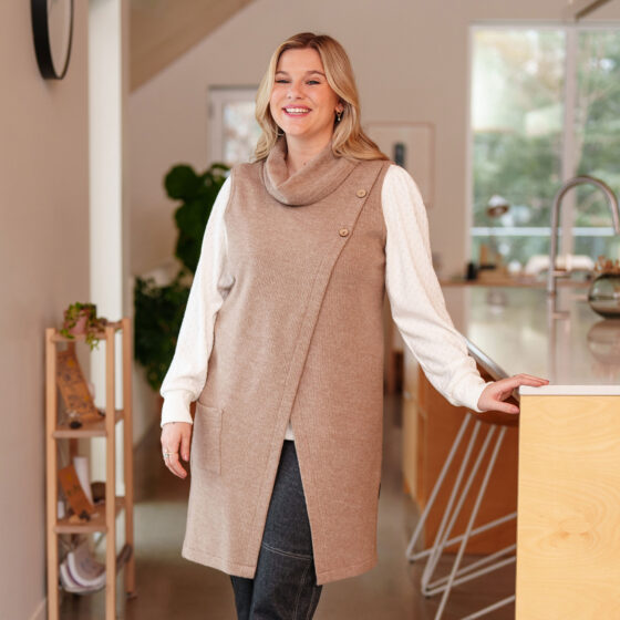 3/4 Navy Leggings - Nothing Gets Lost