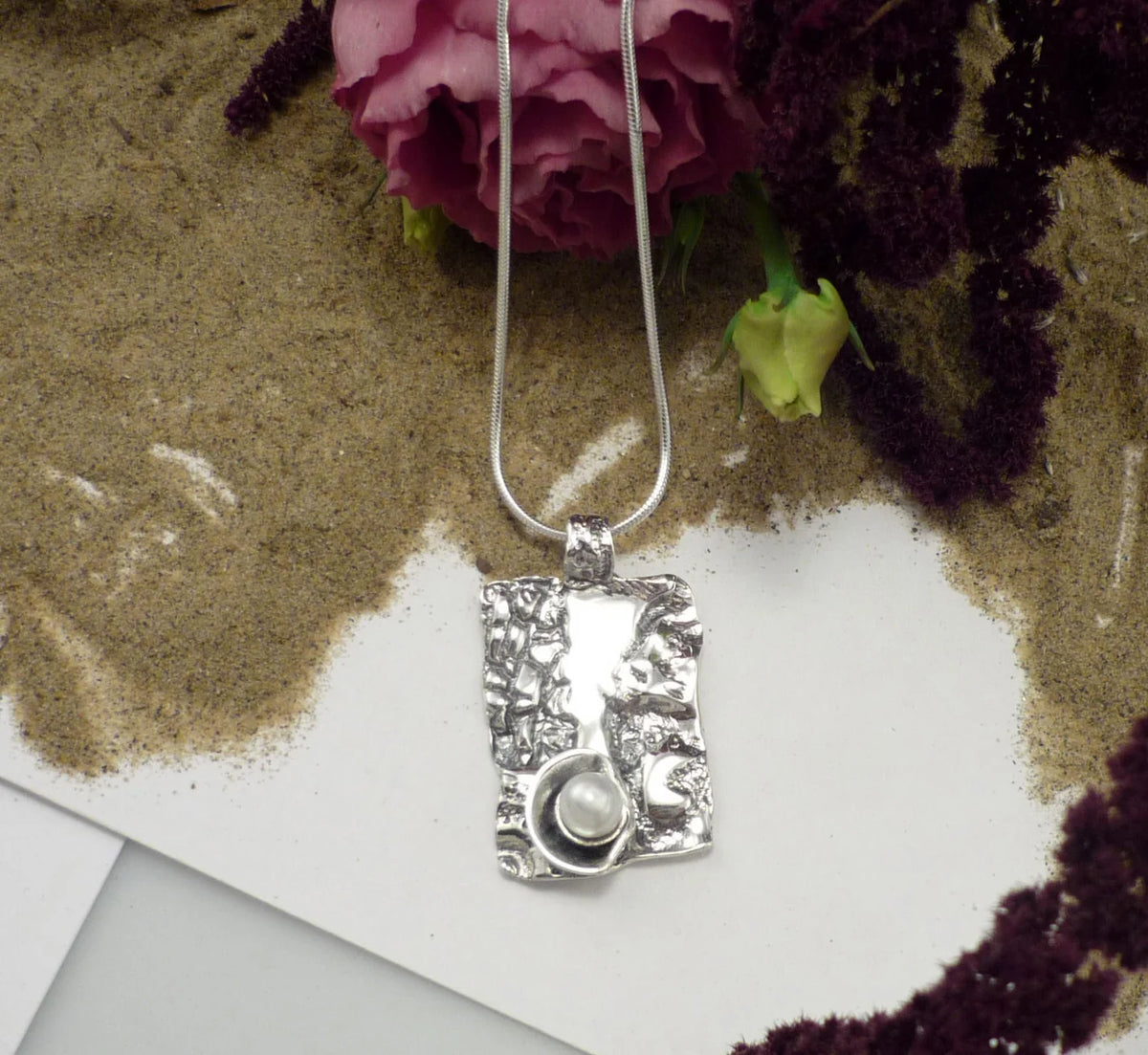 MEDIUM MOON HEART, pendant - Marie-Êve Bordeleau