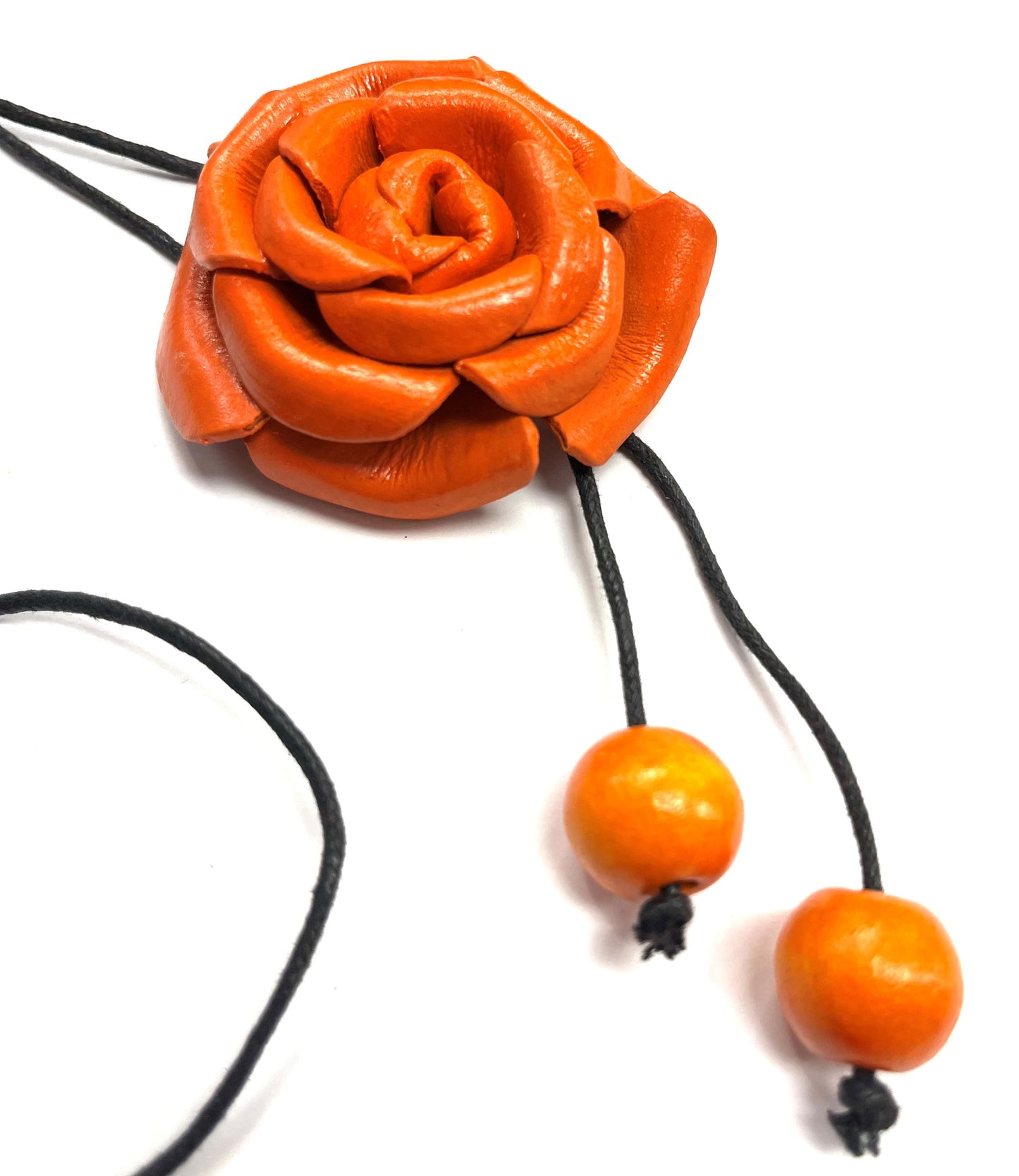 Collier Fleur de cuir RI56 - Bouton de rose - Orange - Rouge Import