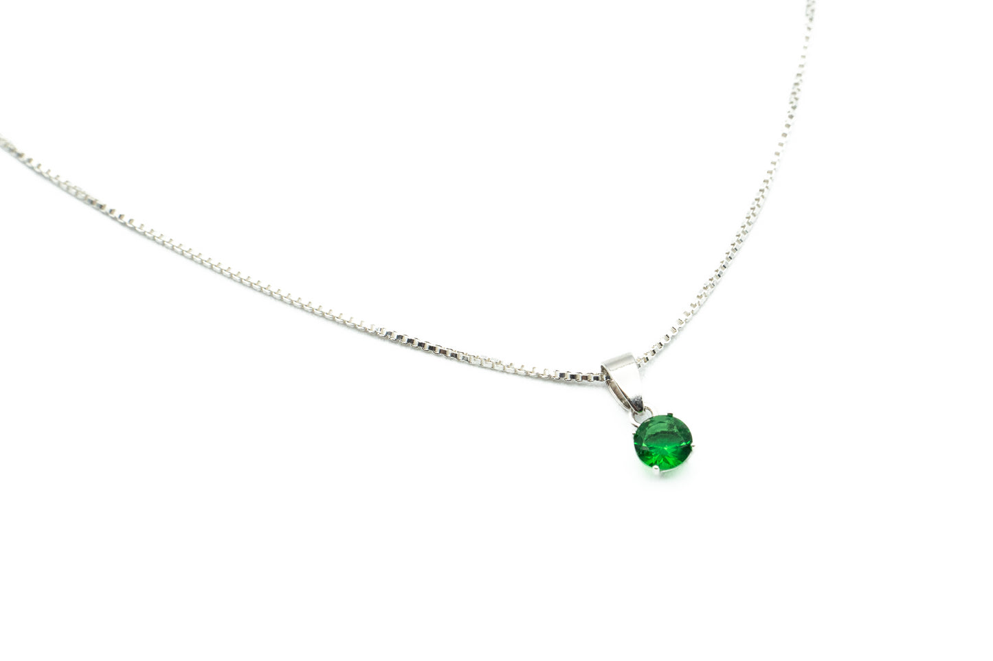 Necklace - Emerald - Silver - Red Silver 9.25