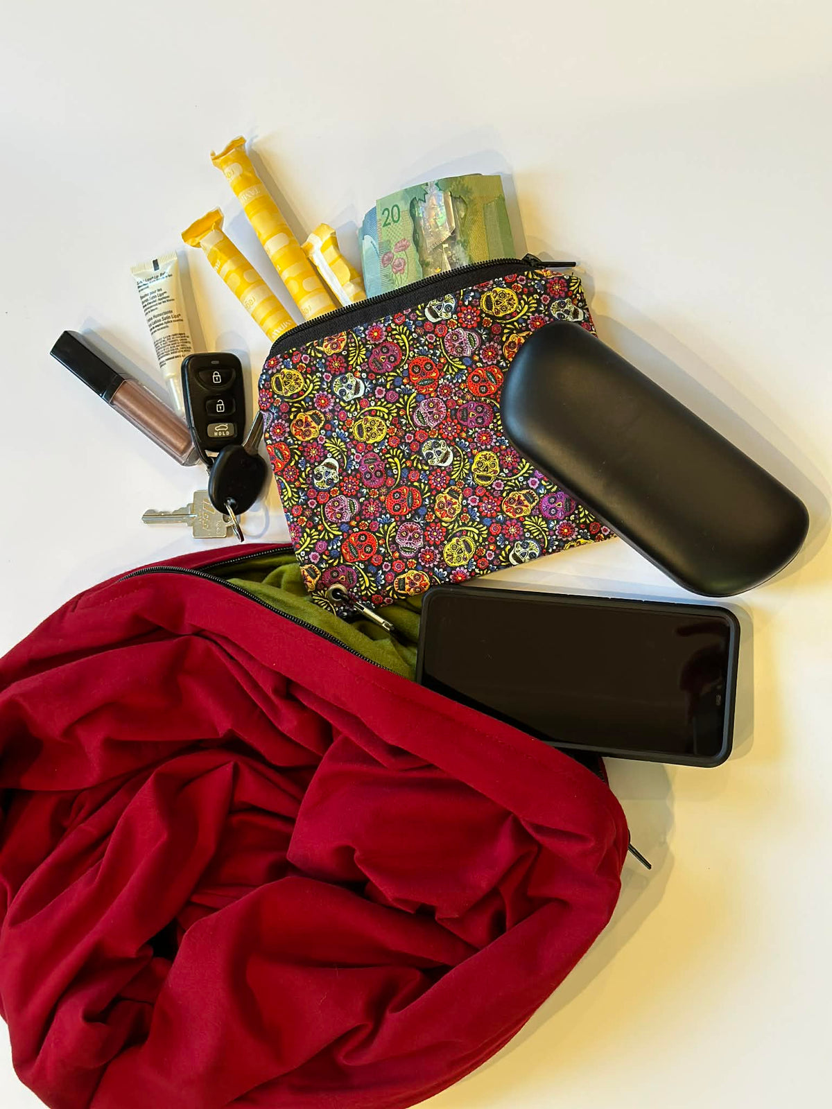 Foulard en coton biologique rouge – élégance instantanée, style assuré
